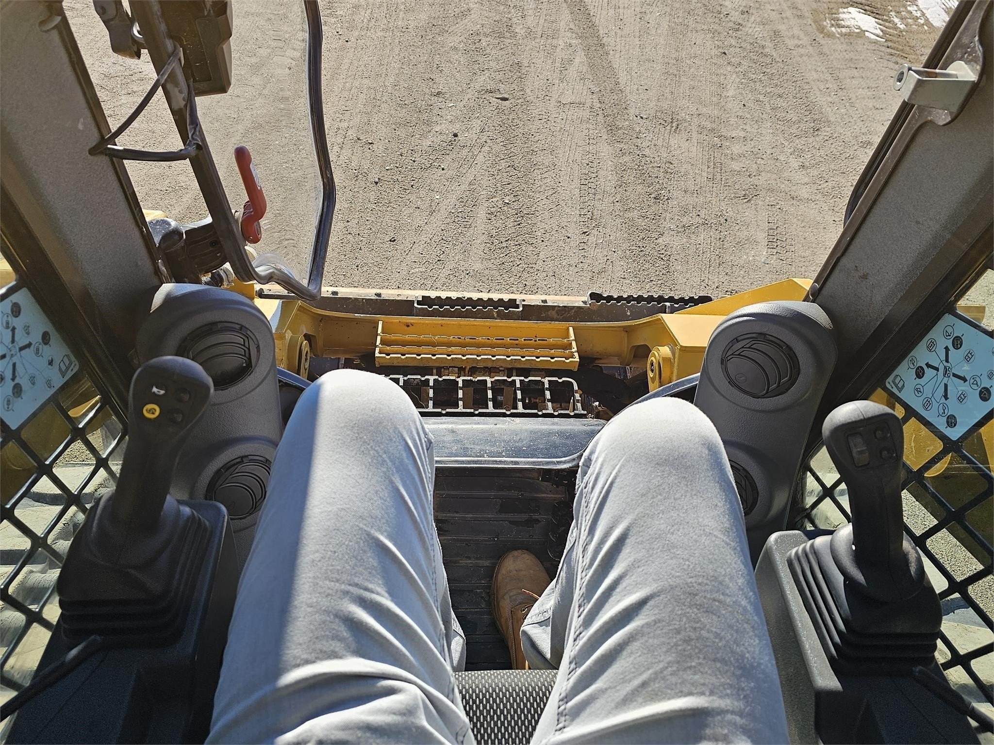 gallery 2021 Caterpillar 299D3 Skid Steer