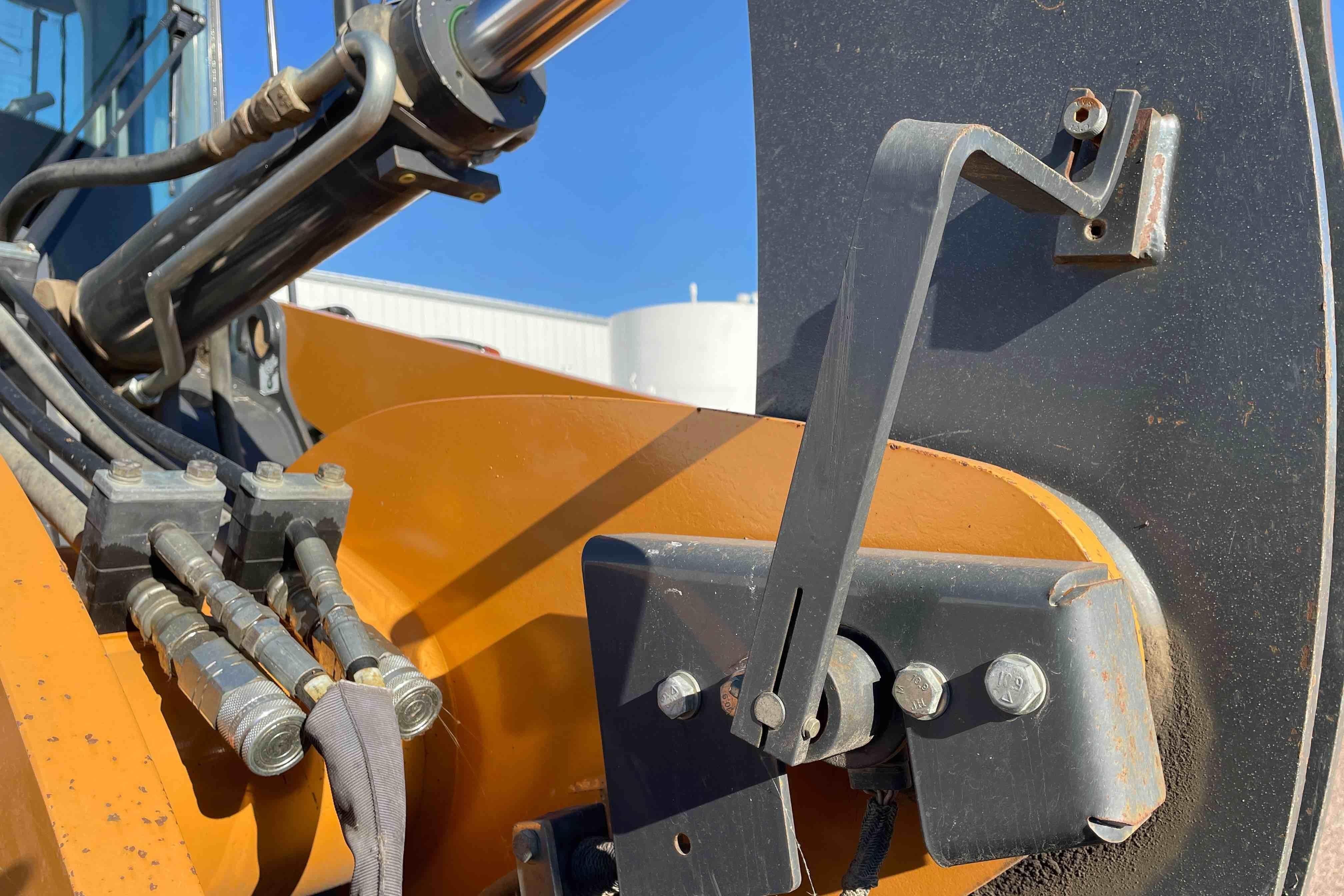 gallery 2017 Case 621G Wheel Loader