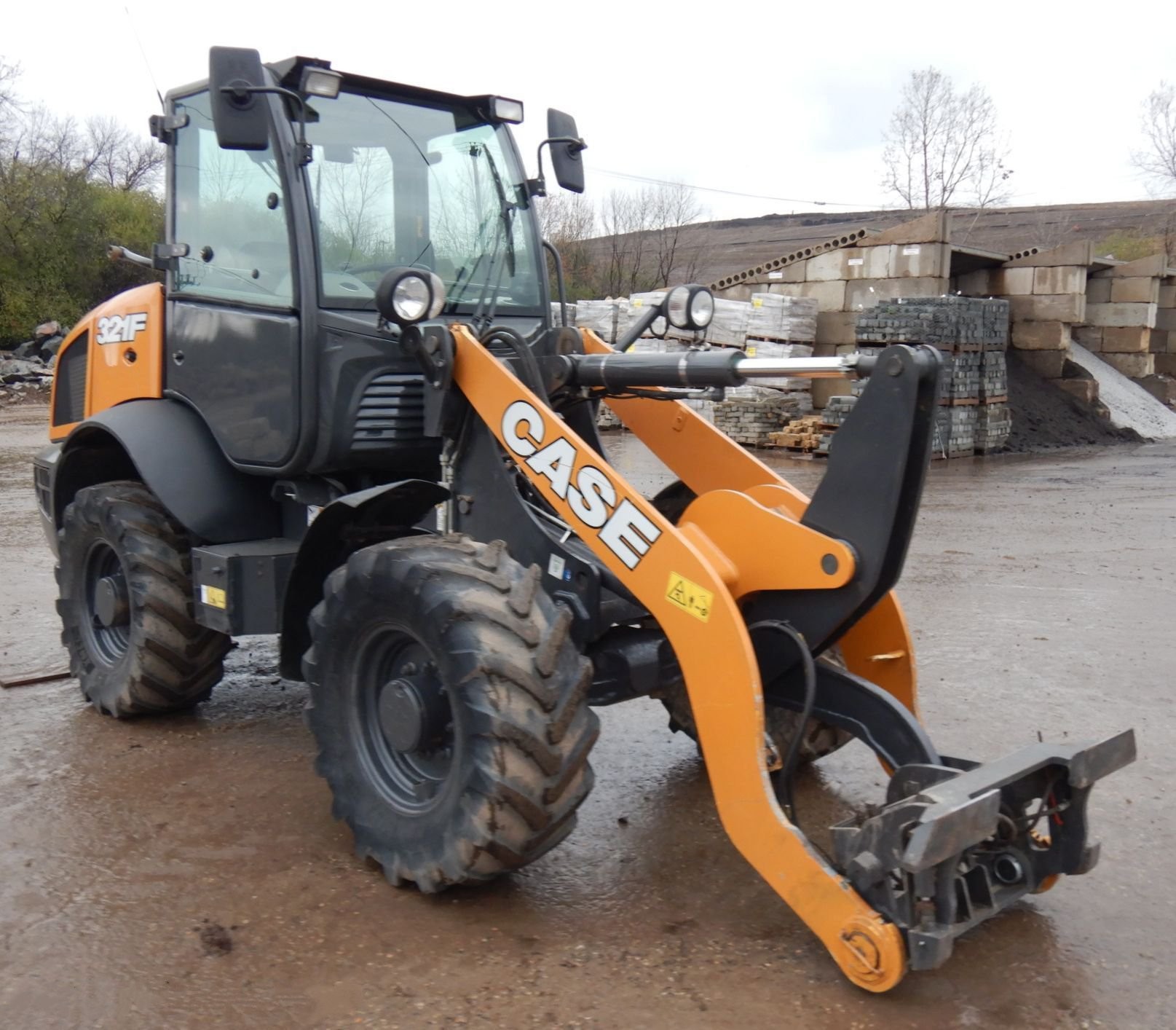 gallery 2018 Case 321F wheel loader