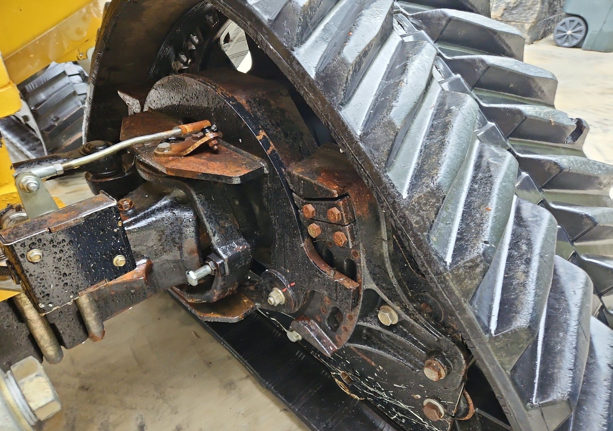 gallery 2014 Vermeer RTX1250 cable plow