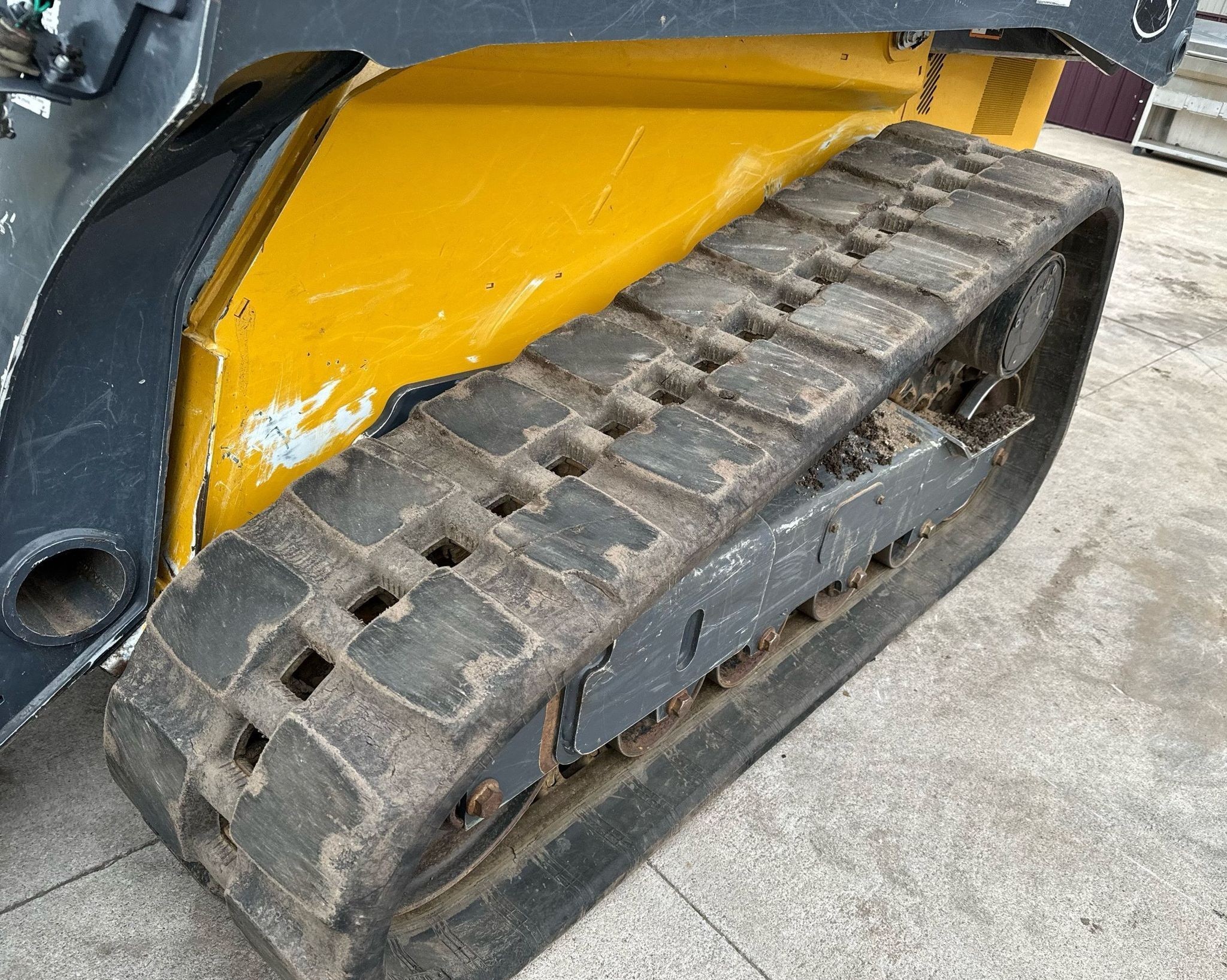 gallery 2021 John Deere 325g tracked skidsteer