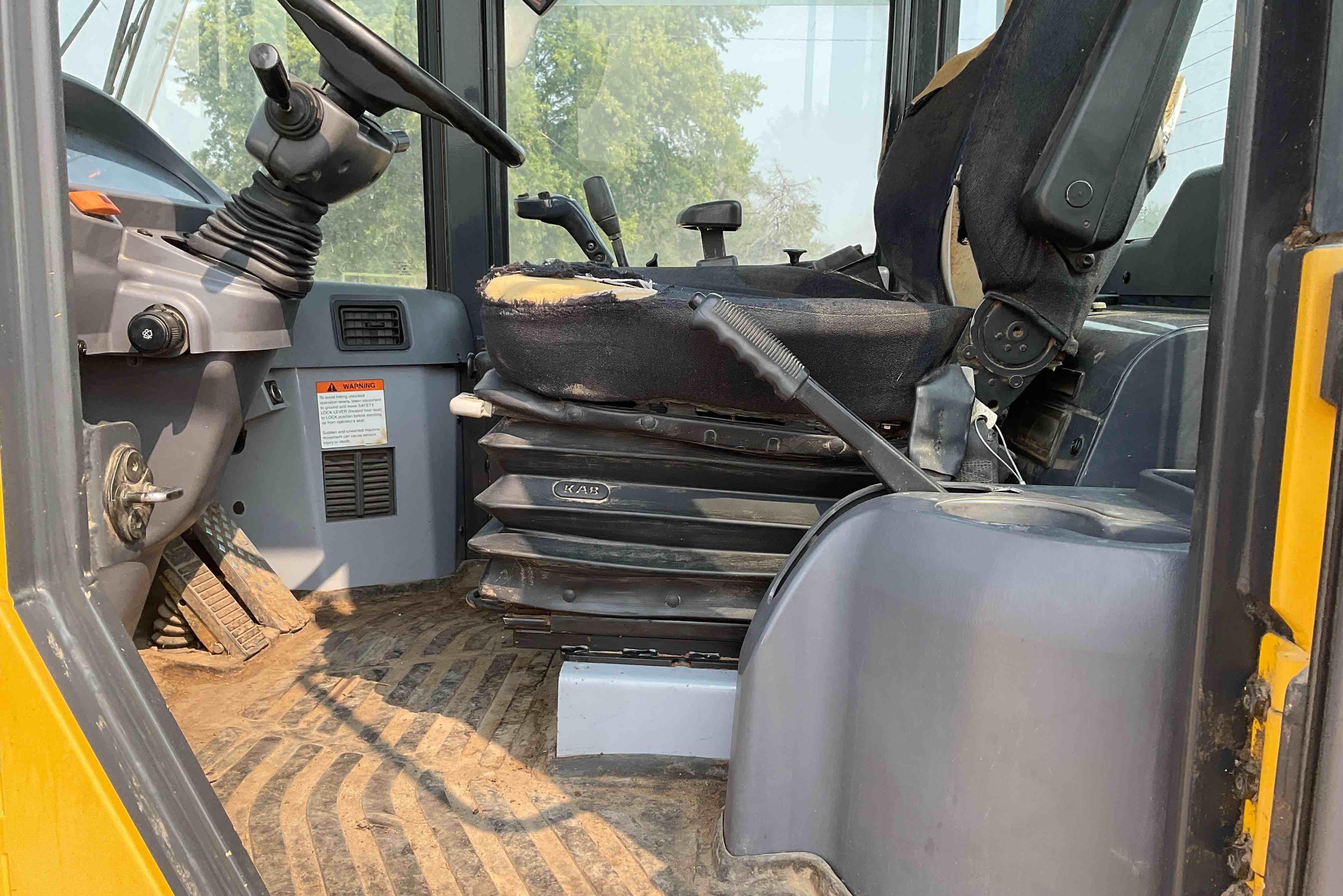 gallery 2008 Komatsu WA320-5L Wheel Loader W/Grapple