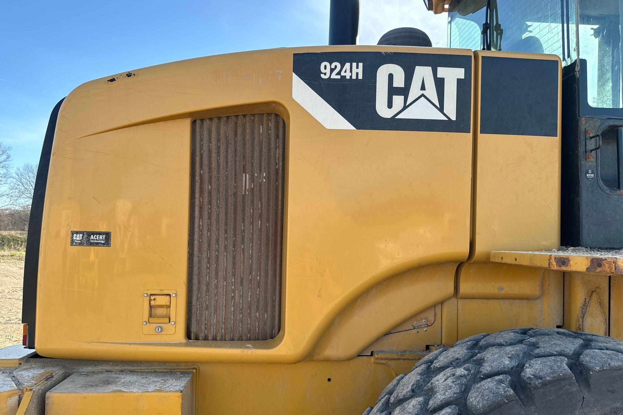 gallery 2011 Caterpillar 924H wheel loader