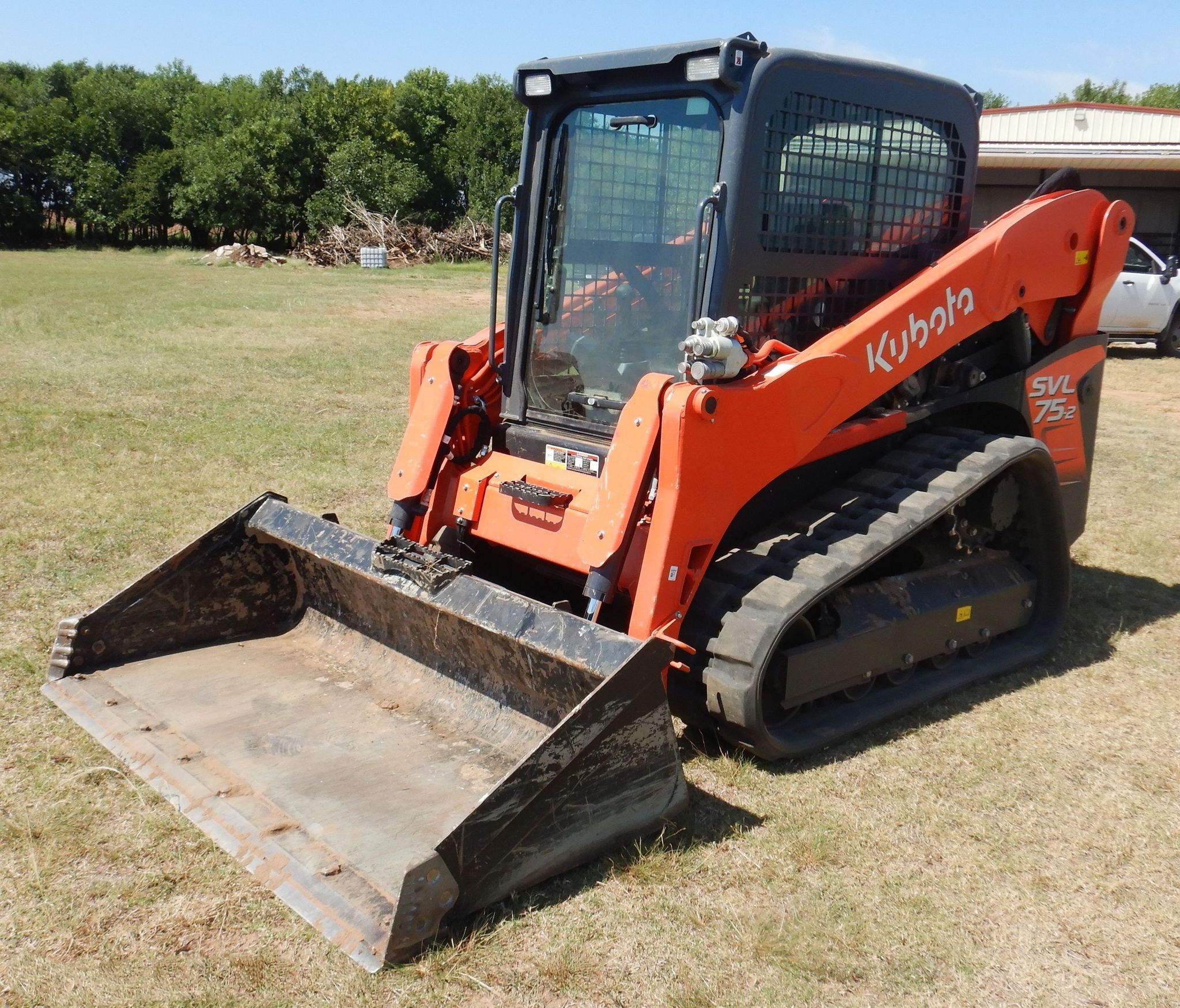 gallery 2021 Kubota SVL75-2  tracked skid steer loader