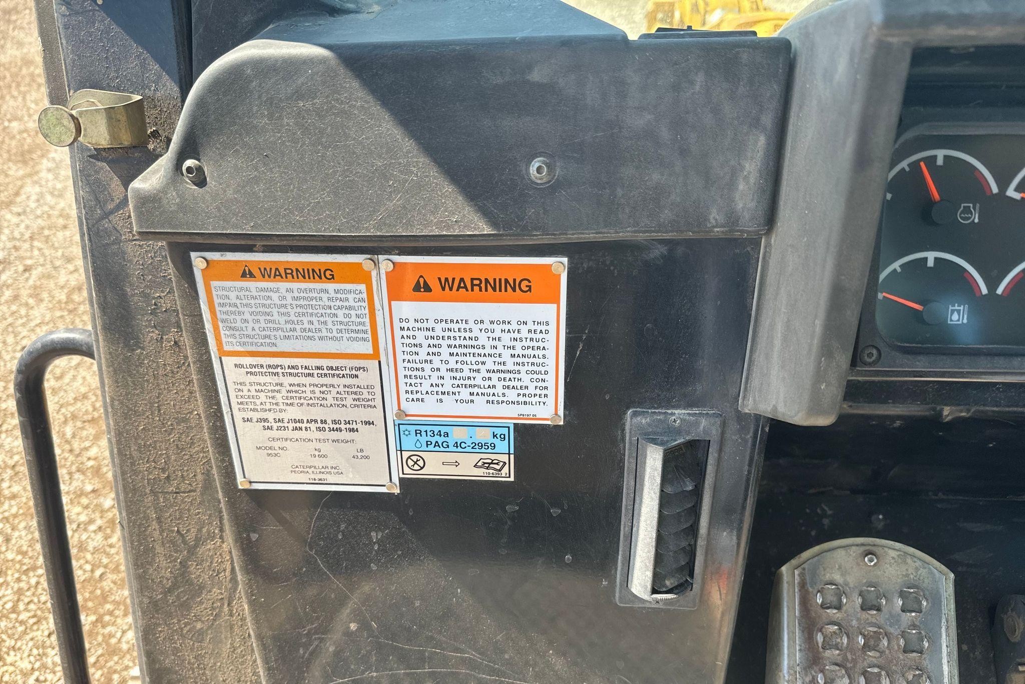gallery 2002 Caterpillar 953C track loader