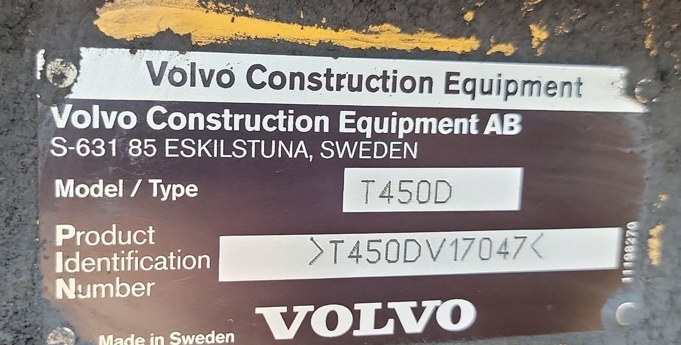 gallery Volvo T450D 4WD scraper tractor