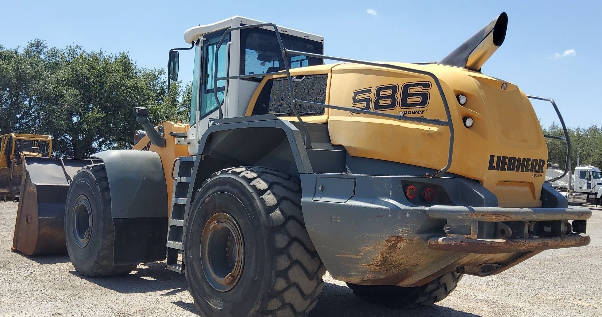 gallery 2017 Liebherr L586 wheel loader