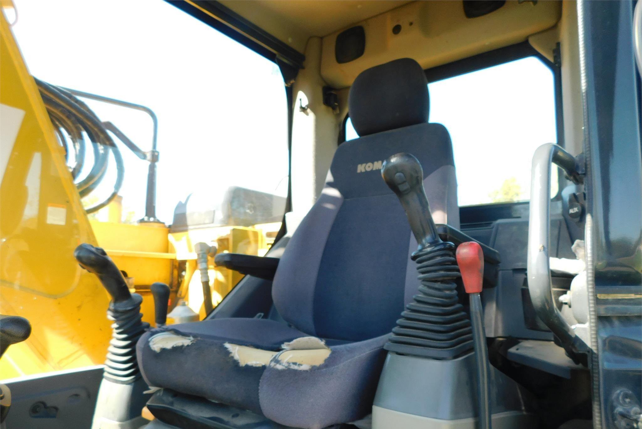 gallery 2016 KOMATSU PC138US LC-11