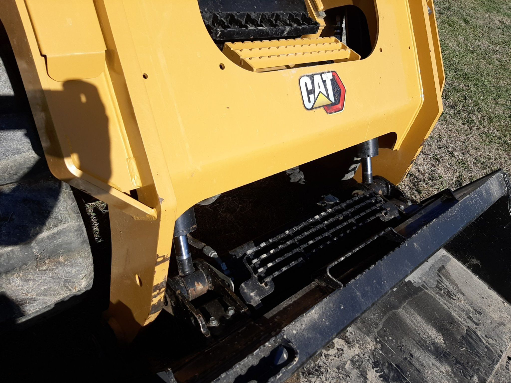 gallery 2023 Caterpillar 299D3 tracked skid steer loader