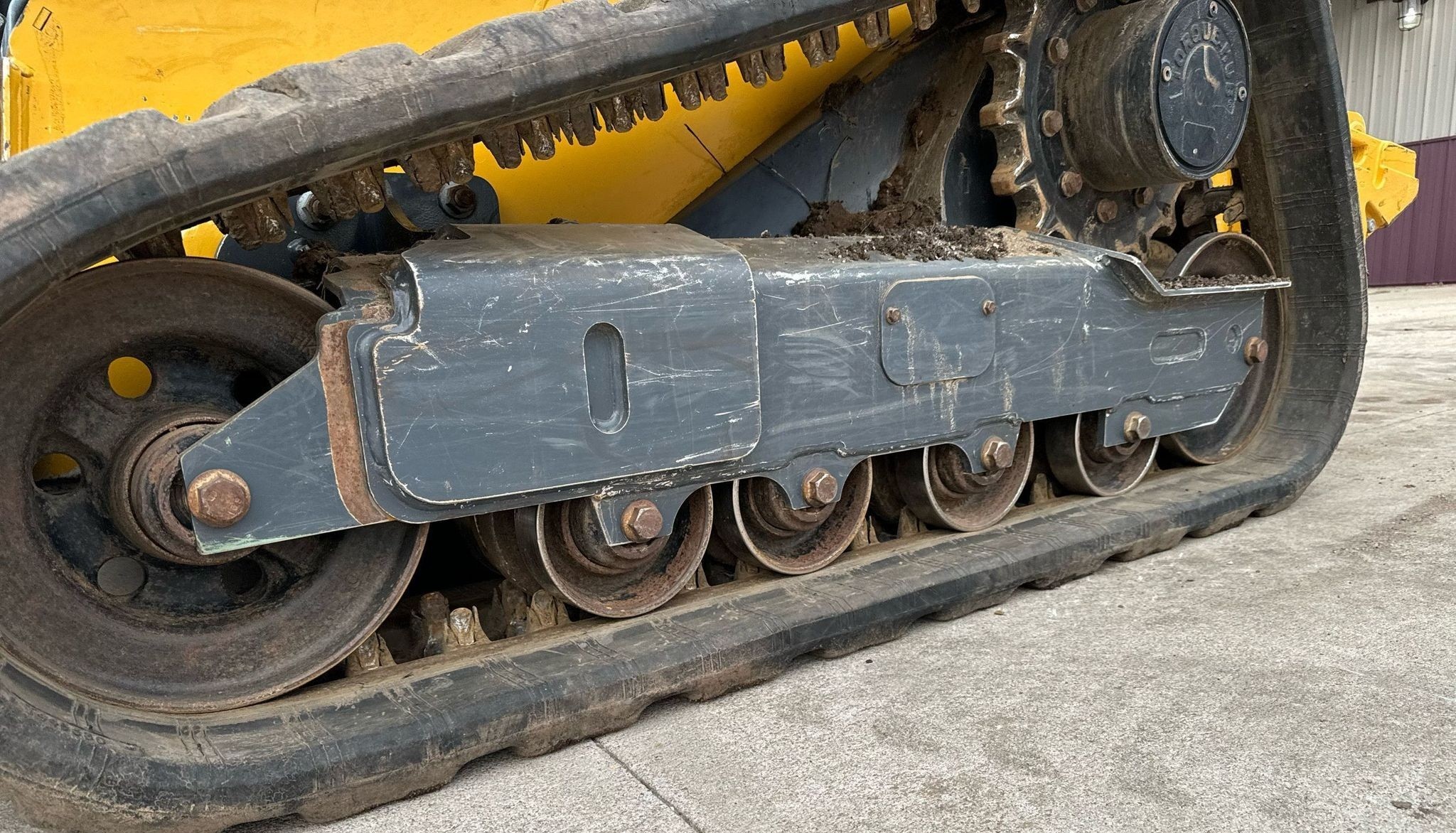 gallery 2021 John Deere 325g tracked skidsteer