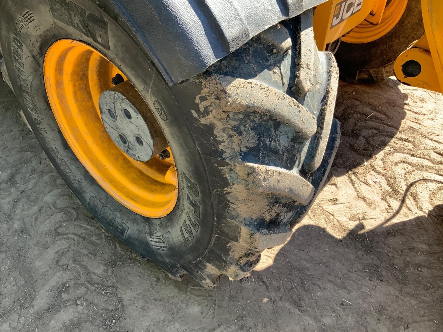 gallery 2017 Jcb 560-80AGS 4x4x4 Telehandler