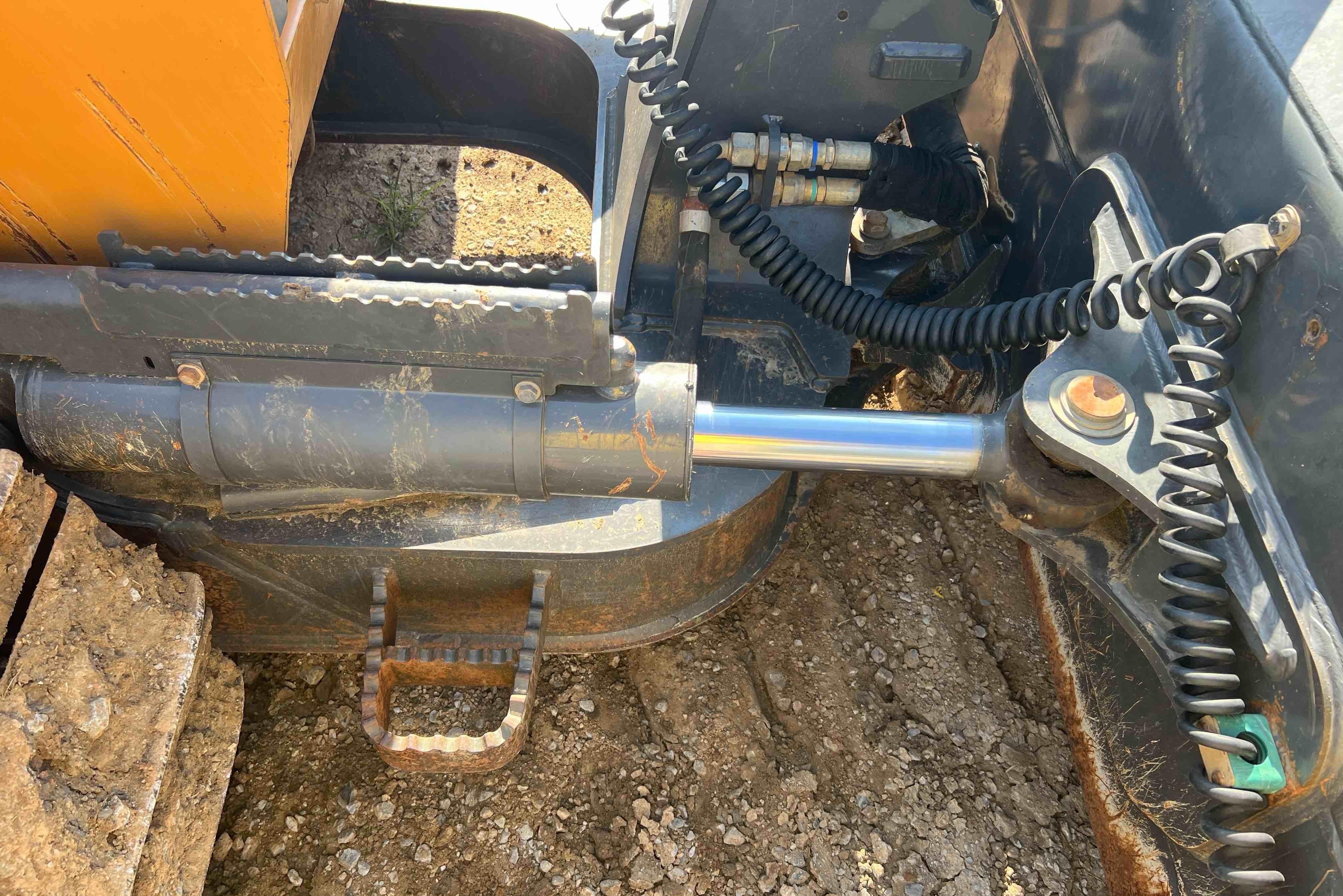 gallery 2017 Case 1150M LGP Crawler Dozer