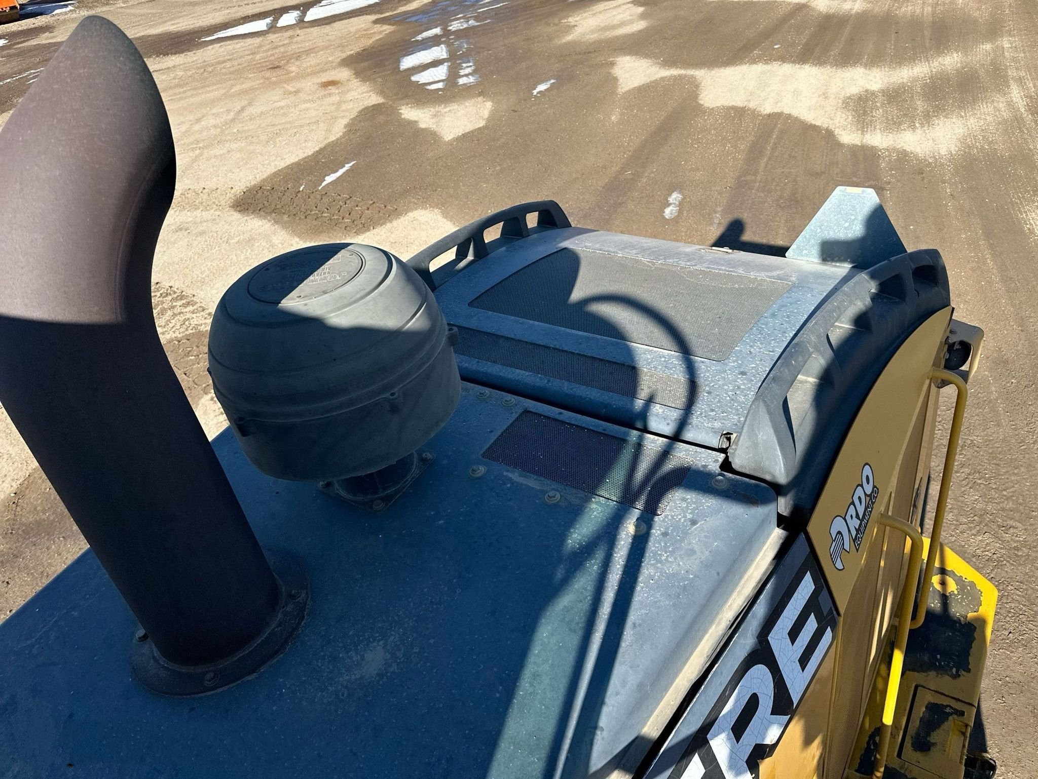 gallery 2006 John Deere 844J wheel loader