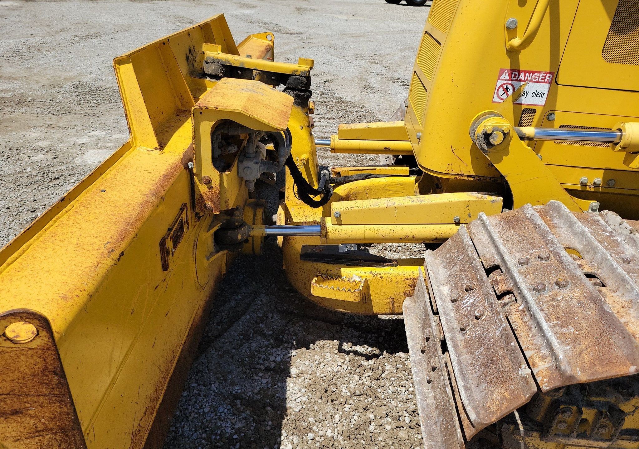 gallery 2020 Komatsu D39PX-24 dozer