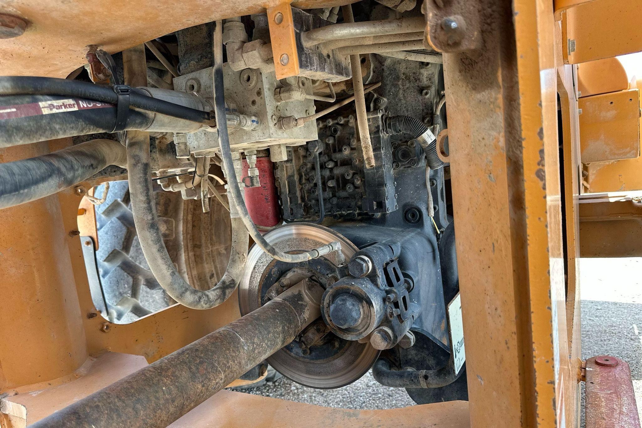 gallery 2011 Case 821F wheel loader