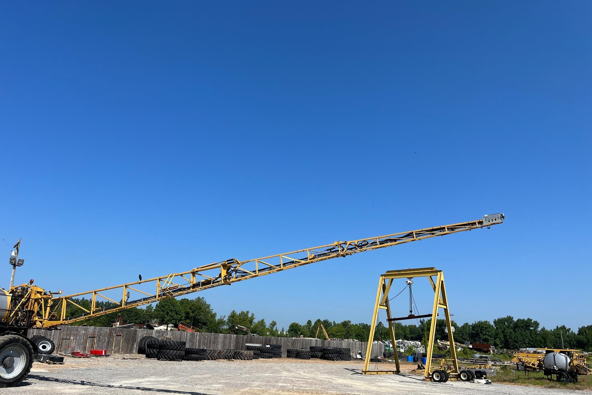 gallery 2019 RoGator RG1300C Self-Propelled Sprayer