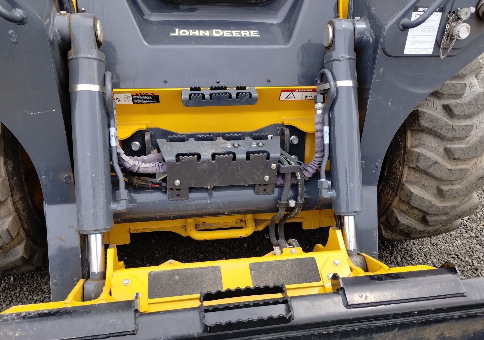 gallery 2022 John Deere 330G skid steer loader