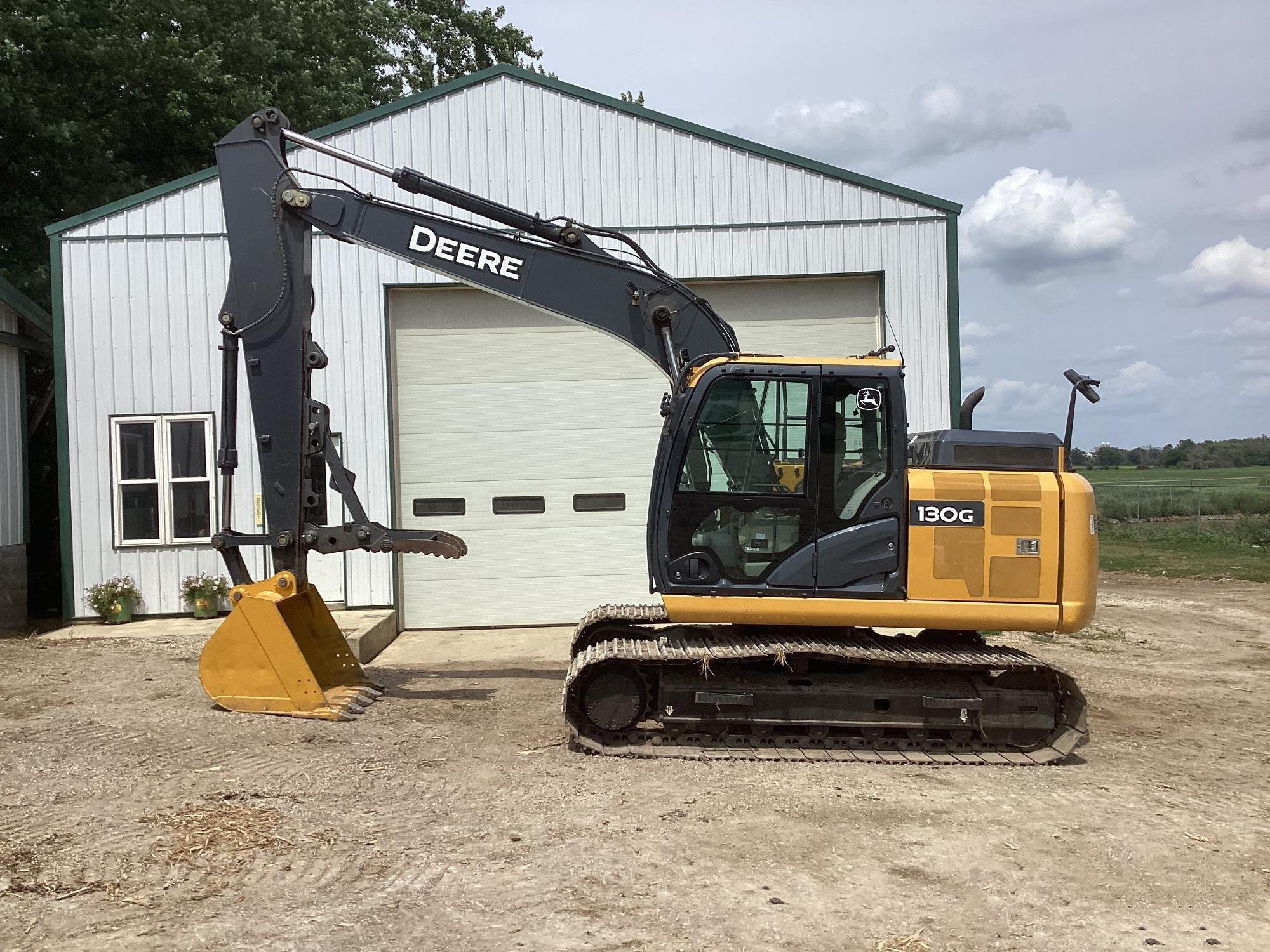 gallery 2014 John Deere 130G Excavator