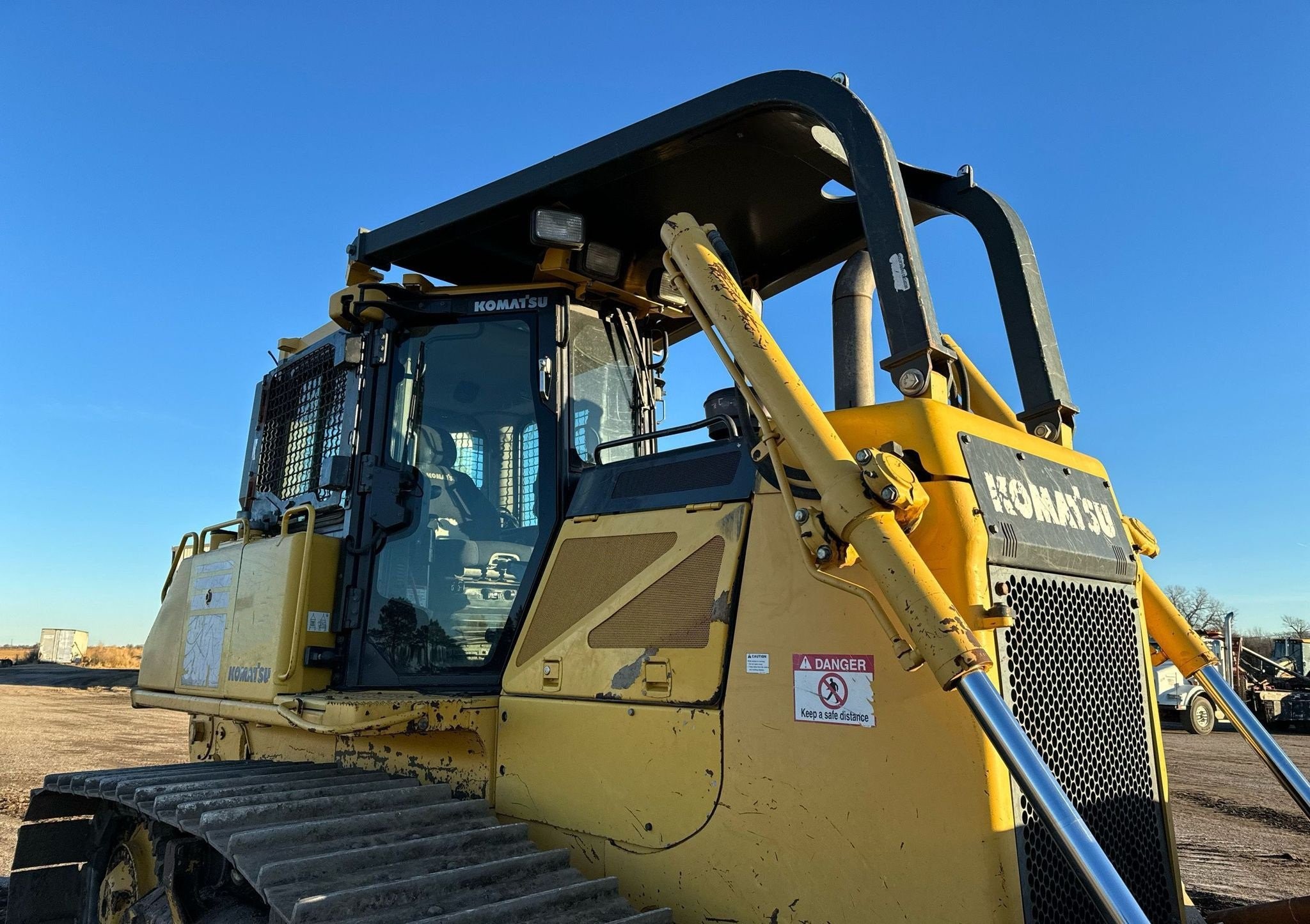 gallery 2013 Komatsu D65WX-17 dozer