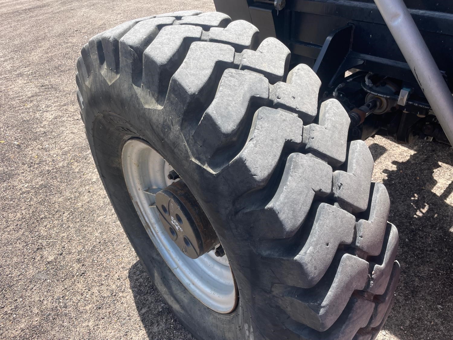gallery 2013 JLG G1055A 4x4x4