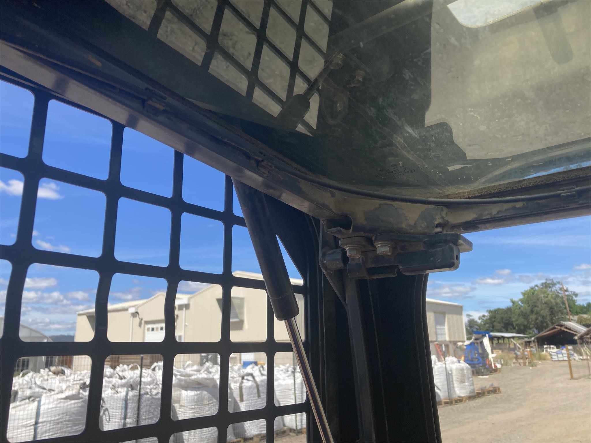 gallery 2019 KUBOTA SVL95-2S Skid Steer