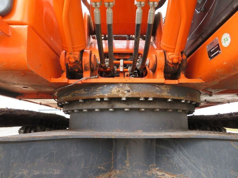 gallery 2014 Doosan DX225LC-3 excavator