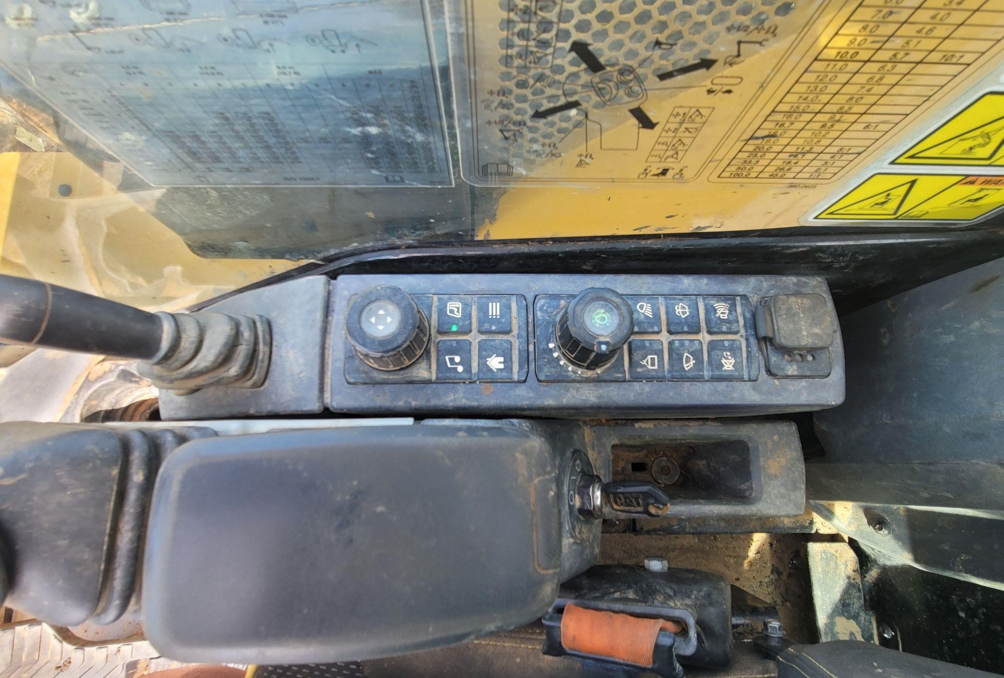 gallery 2019 Caterpillar 306CR  mini excavator