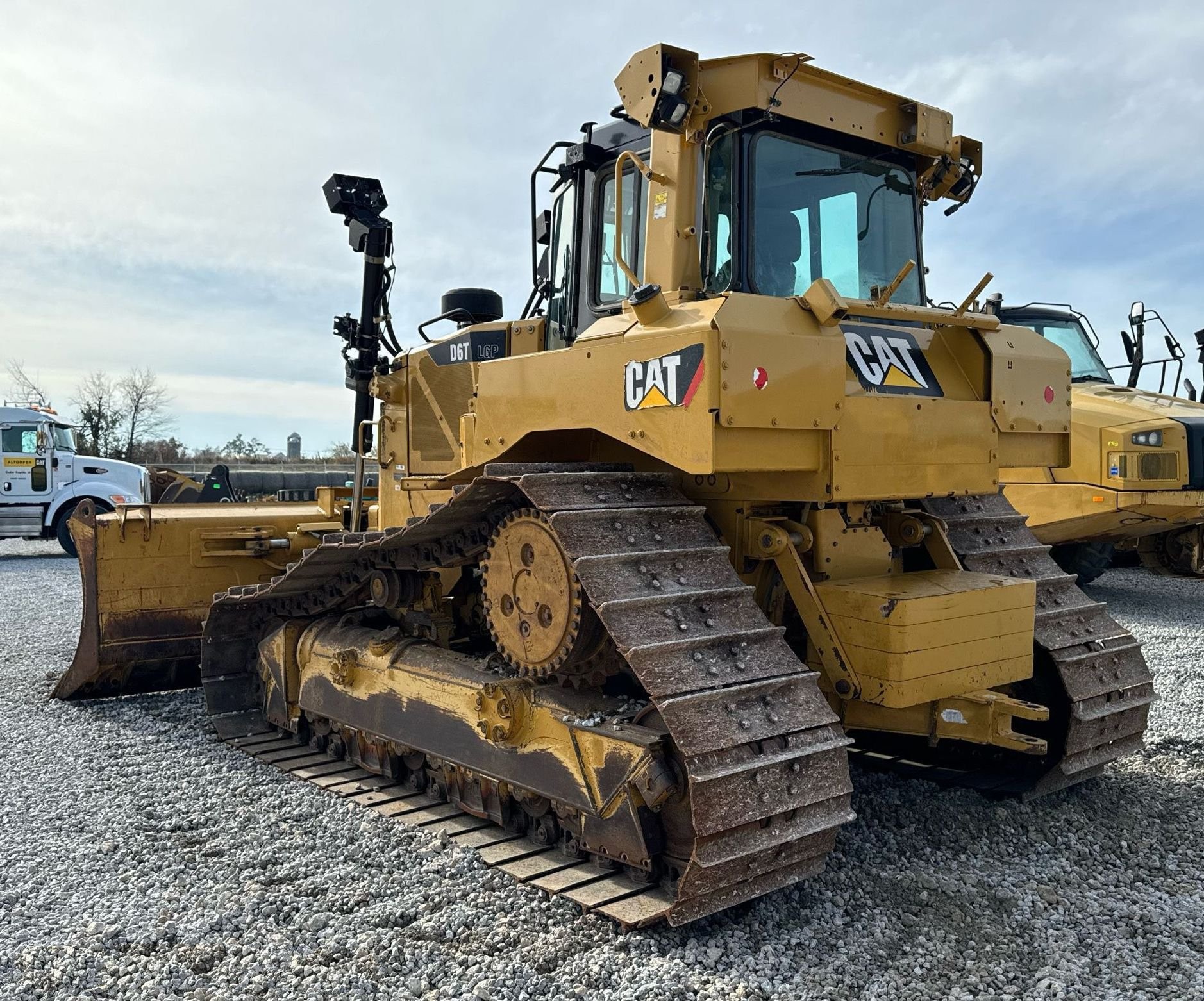 gallery 2014 Caterpillar D6T LGP dozer
