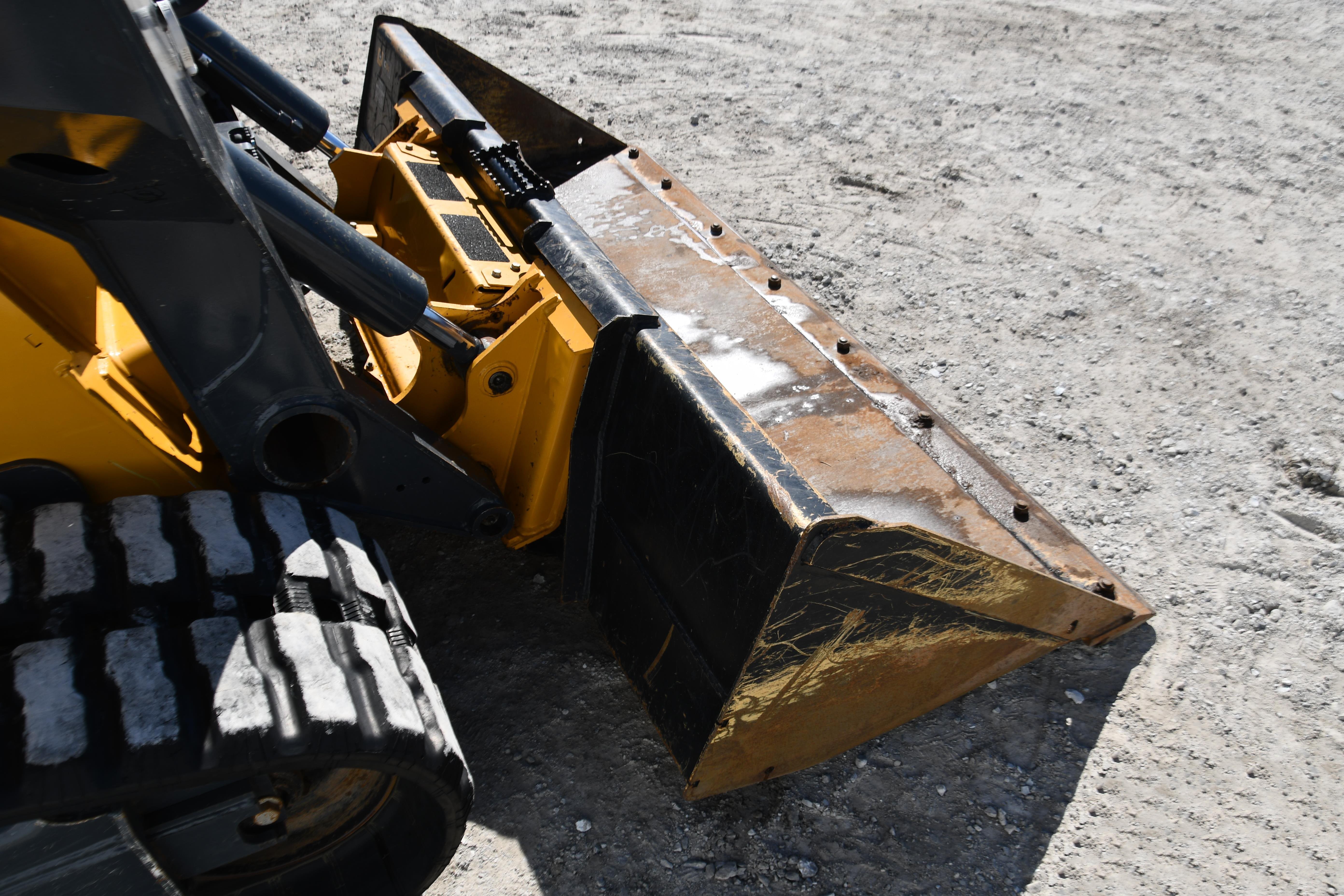 gallery 2022 JohnDeere 333G compact track loader