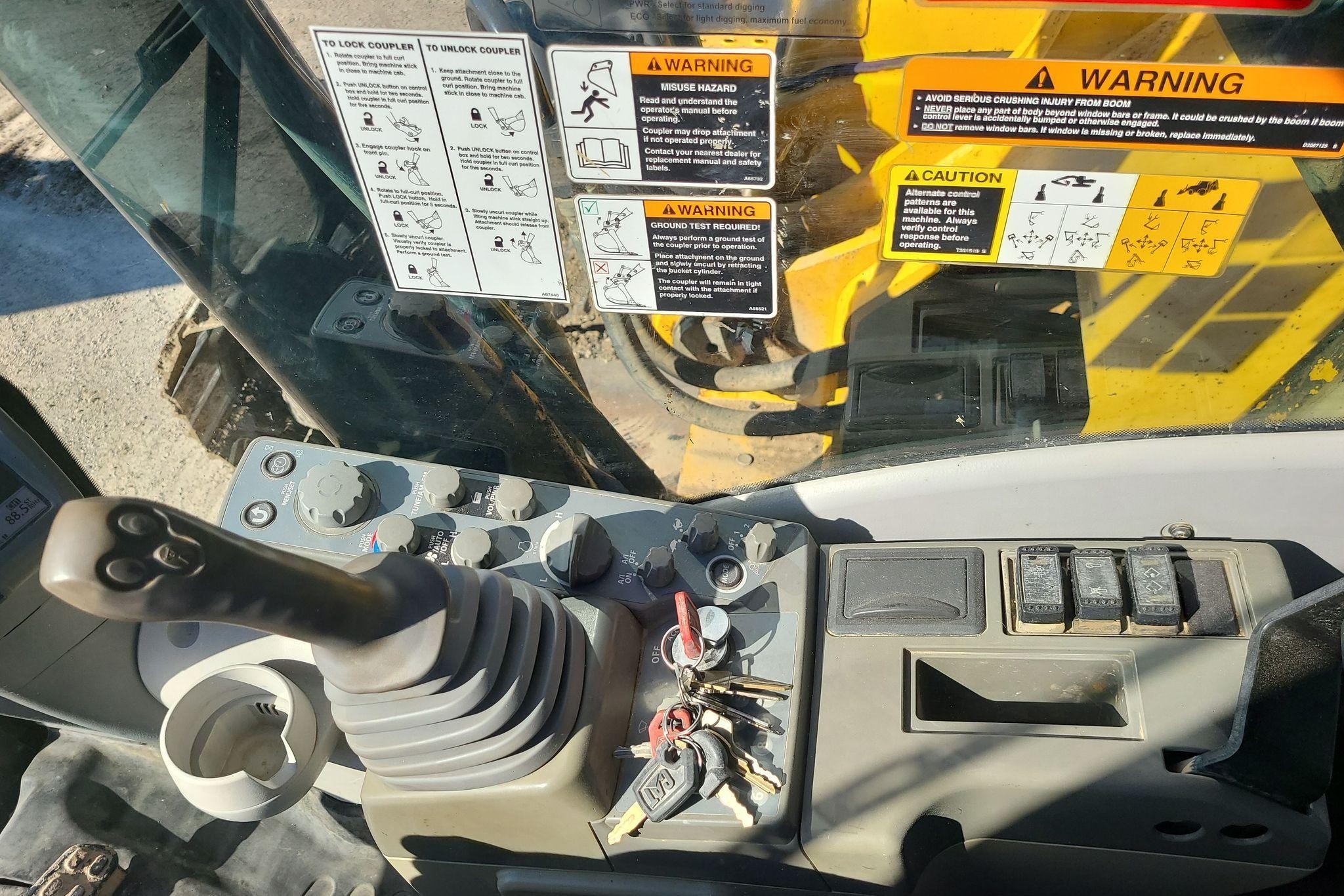gallery 2014 John Deere 350G LC excavator