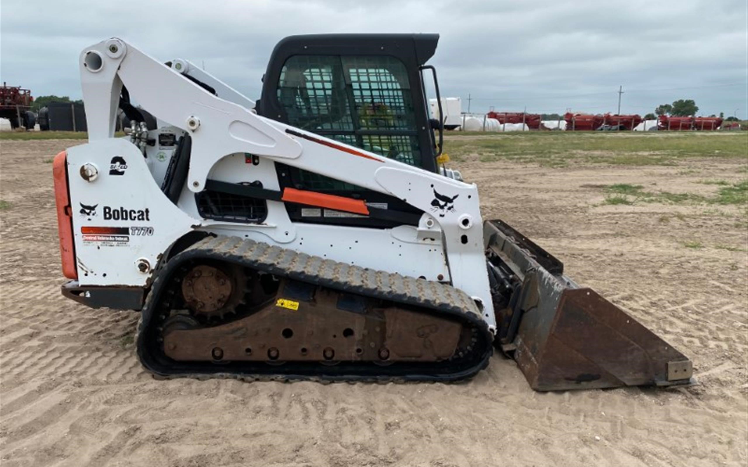 gallery 2015 Bobcat T770 Compact Track Loader