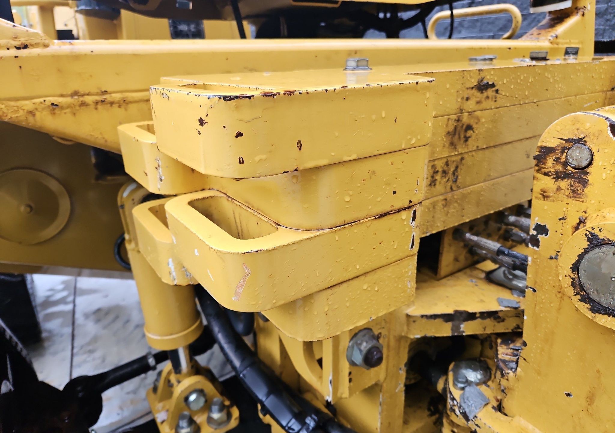 gallery 2014 Vermeer RTX1250 cable plow