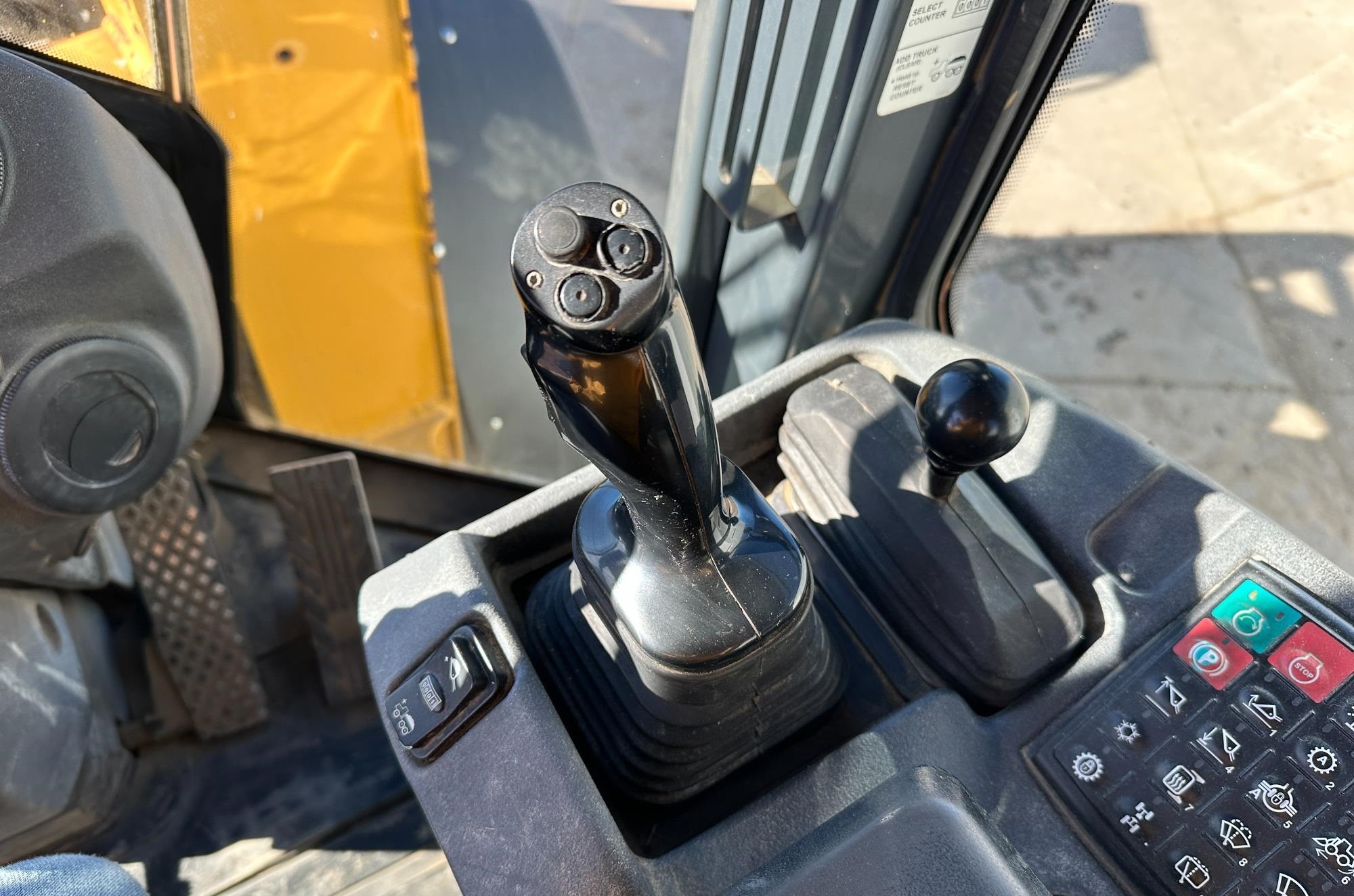 gallery 2015 John Deere 544K Wheel Loader WGrapple