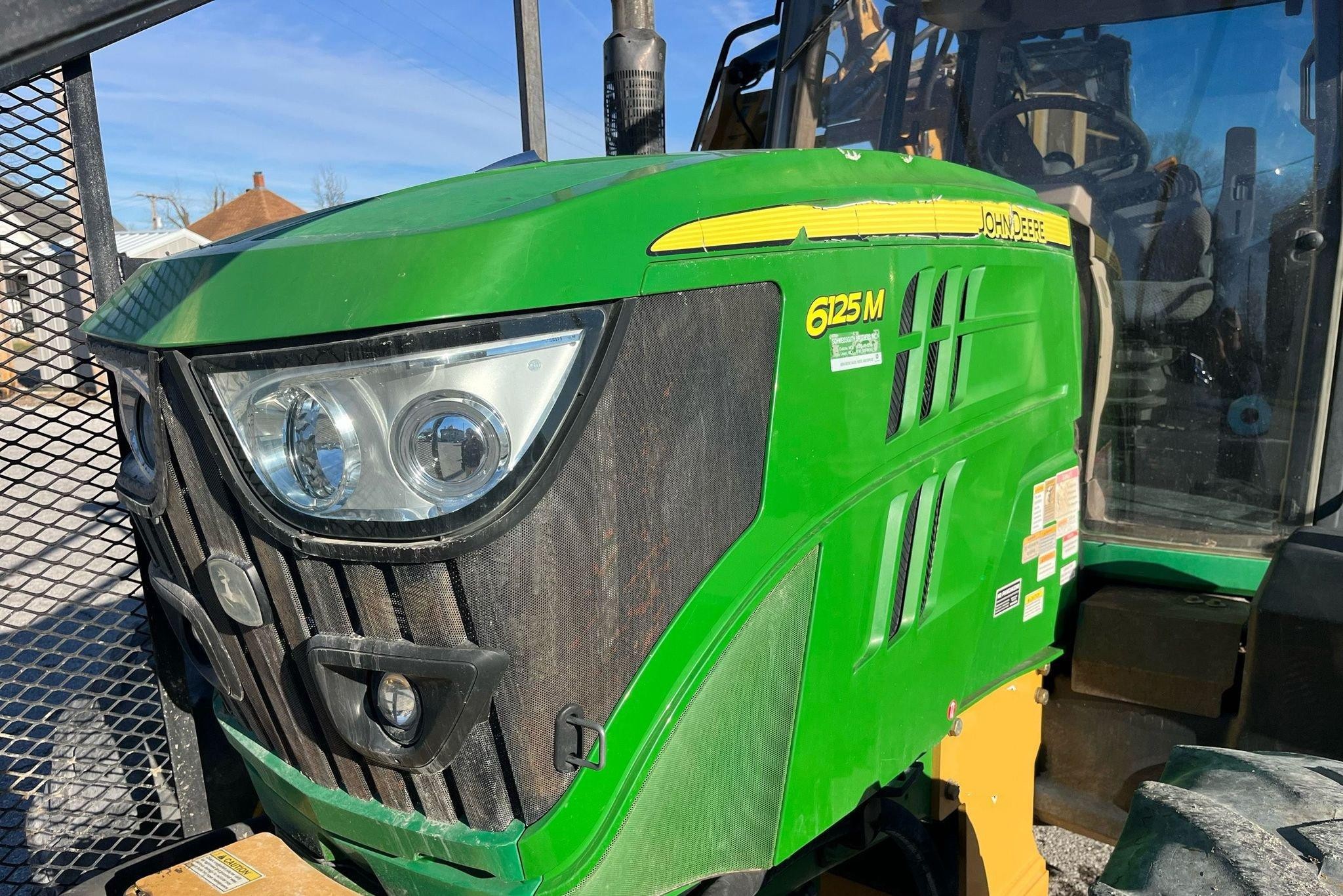 gallery 2015 John Deere 6125M MFWD tractor