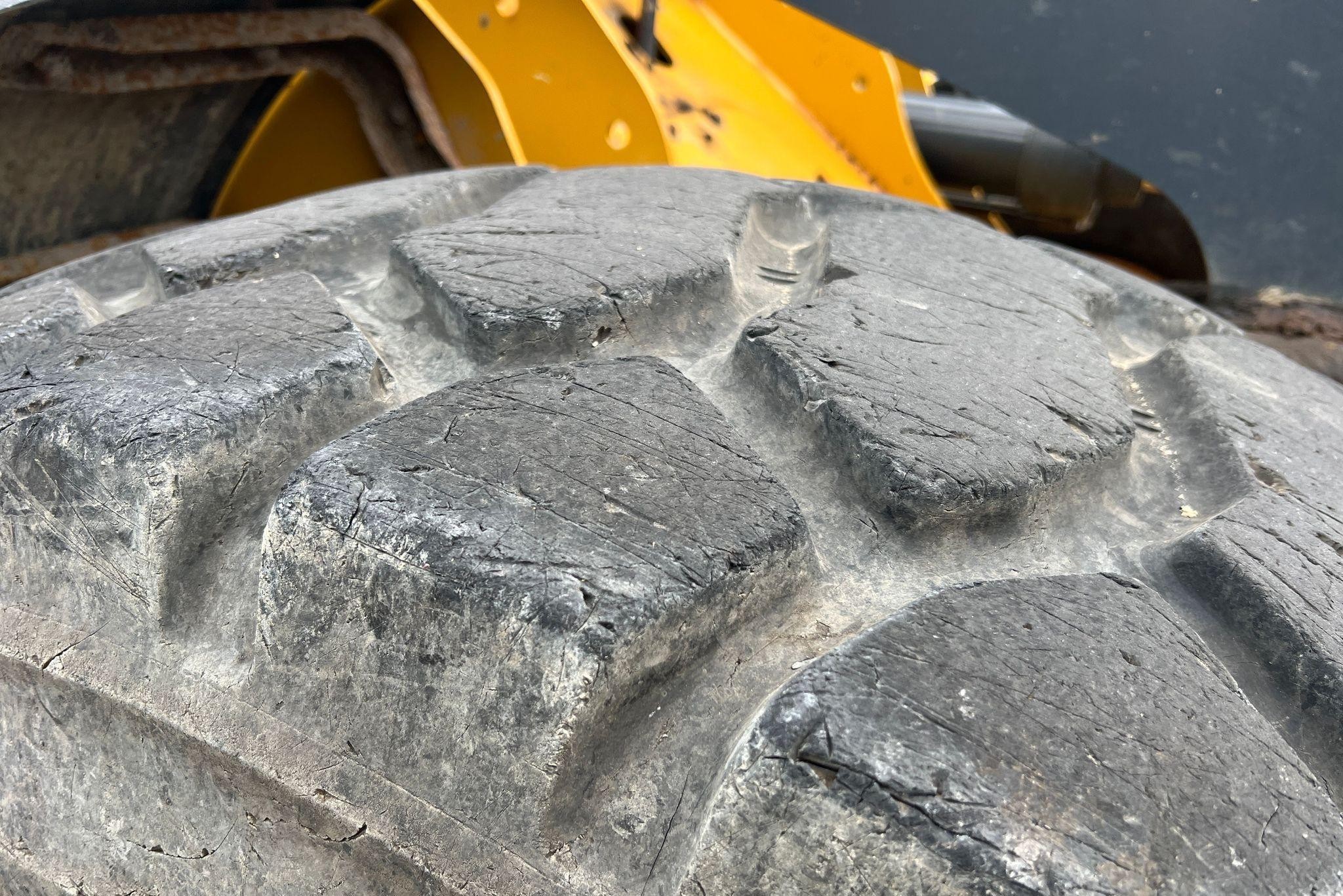 gallery 2008 John Deere 544J wheel loader