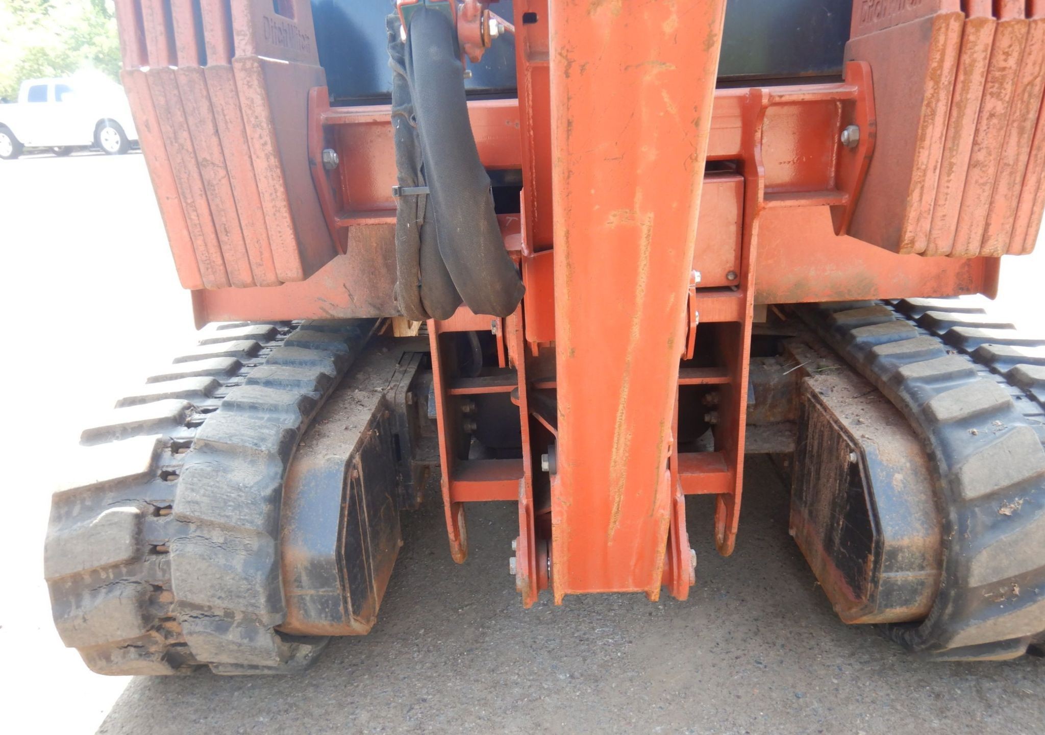 gallery 2004 Ditch Witch HT115 cable plow