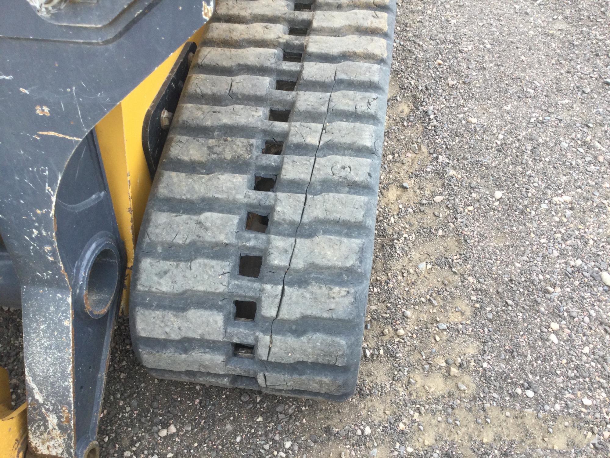 gallery 2018 John Deere 331G Skid Steer