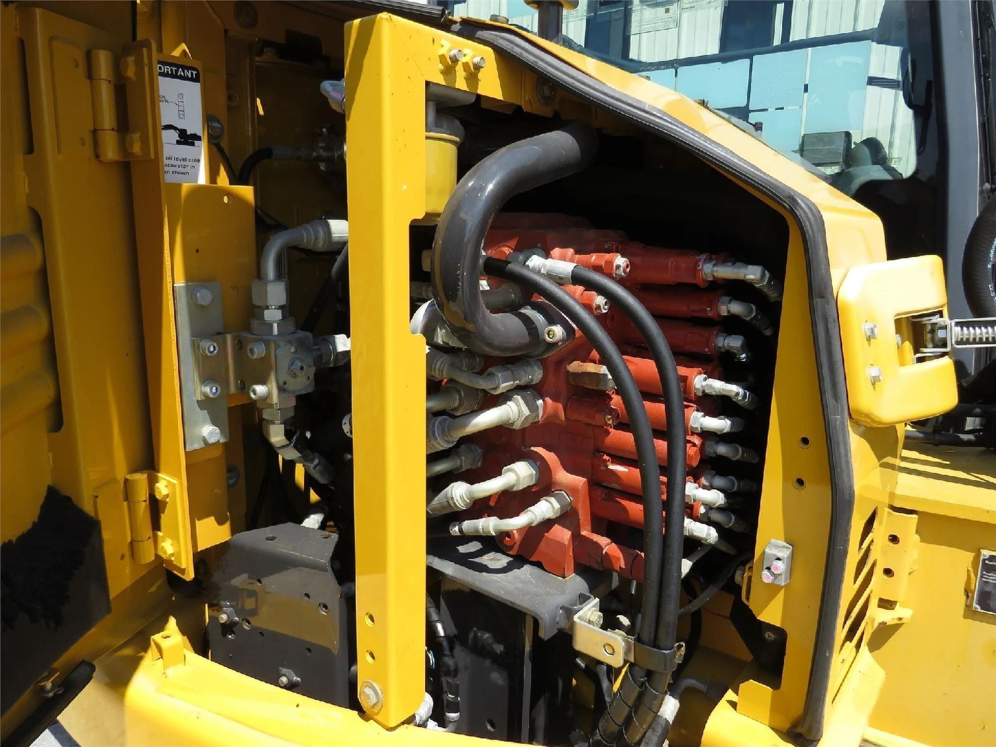 gallery 2014 John Deere 85G Excavator
