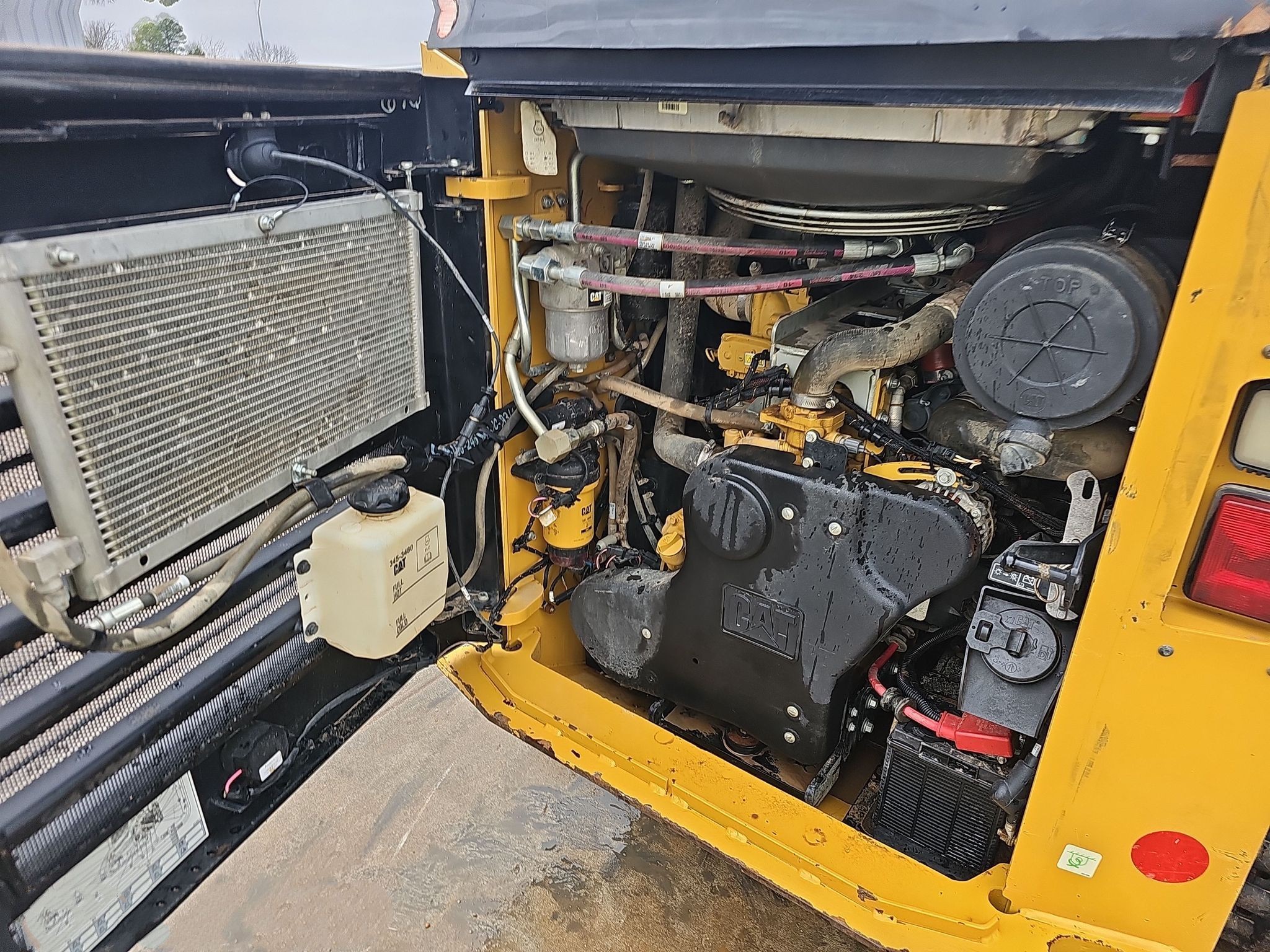 gallery 2020 Caterpillar 299D3 tracked skid steer loader