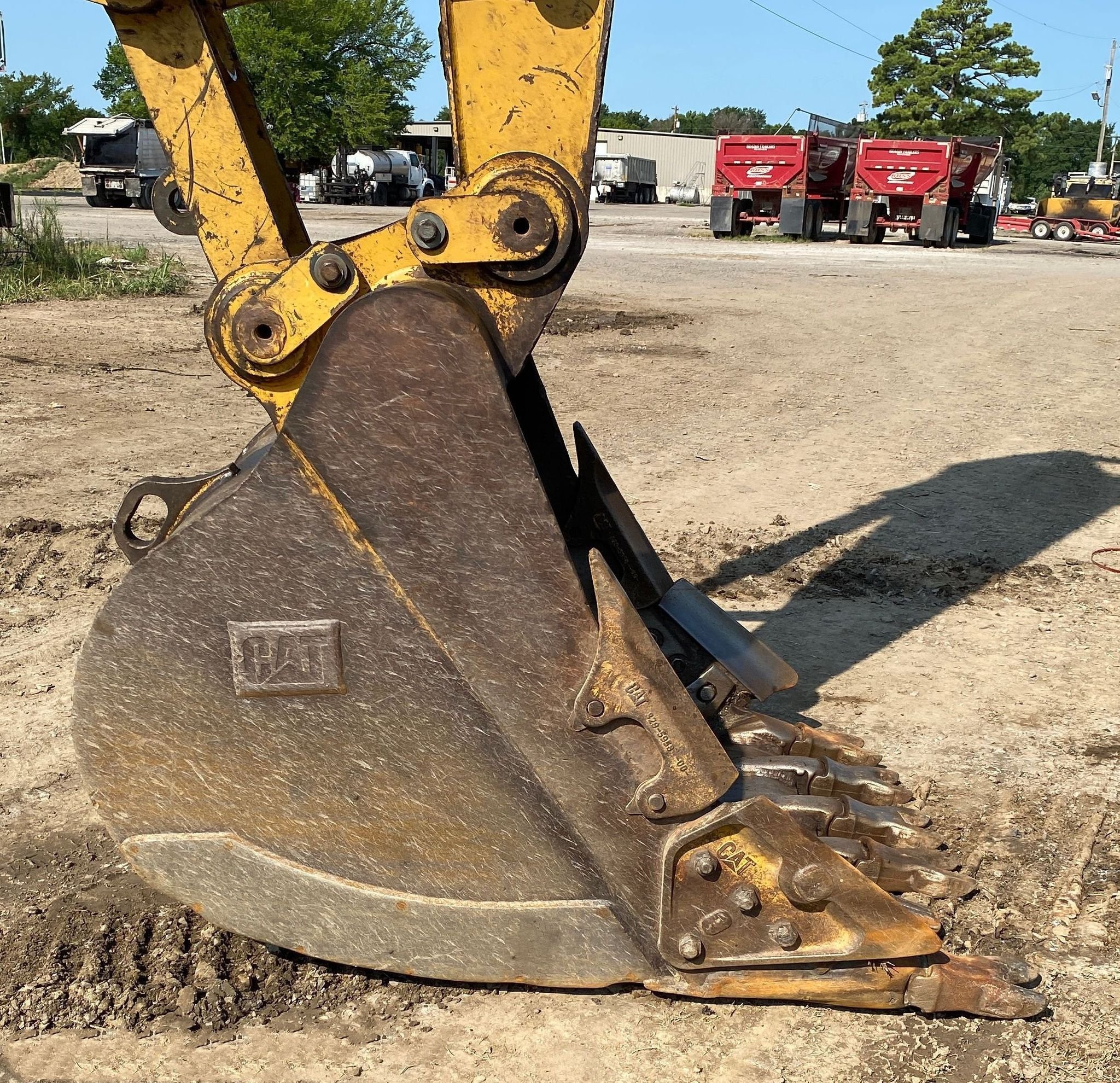 gallery 2012 Caterpillar 329E L excavator