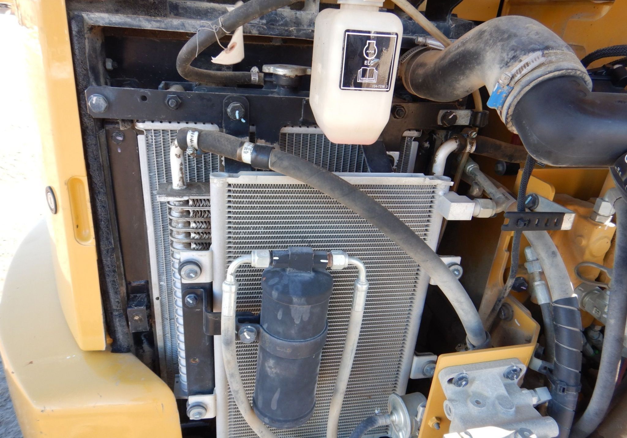 gallery 2016 Caterpillar 304E2 CR mini excavator