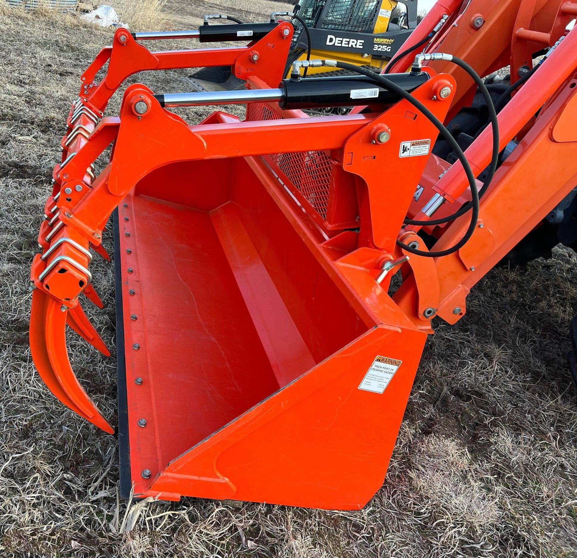 gallery 2018 Kubota M7-171 MFWD tractor