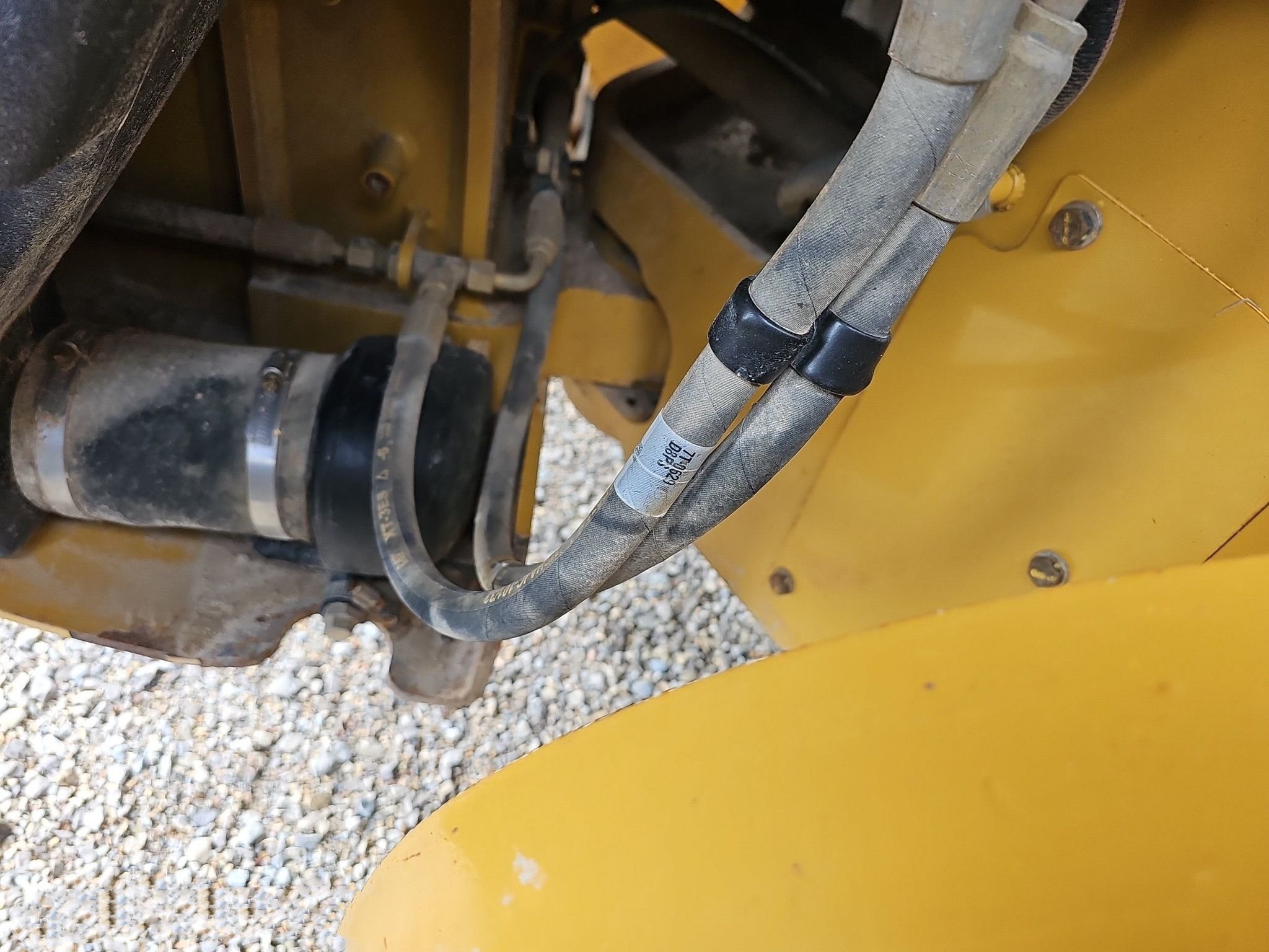 gallery 2013 Caterpillar 12M2 VHP Plus motor grader