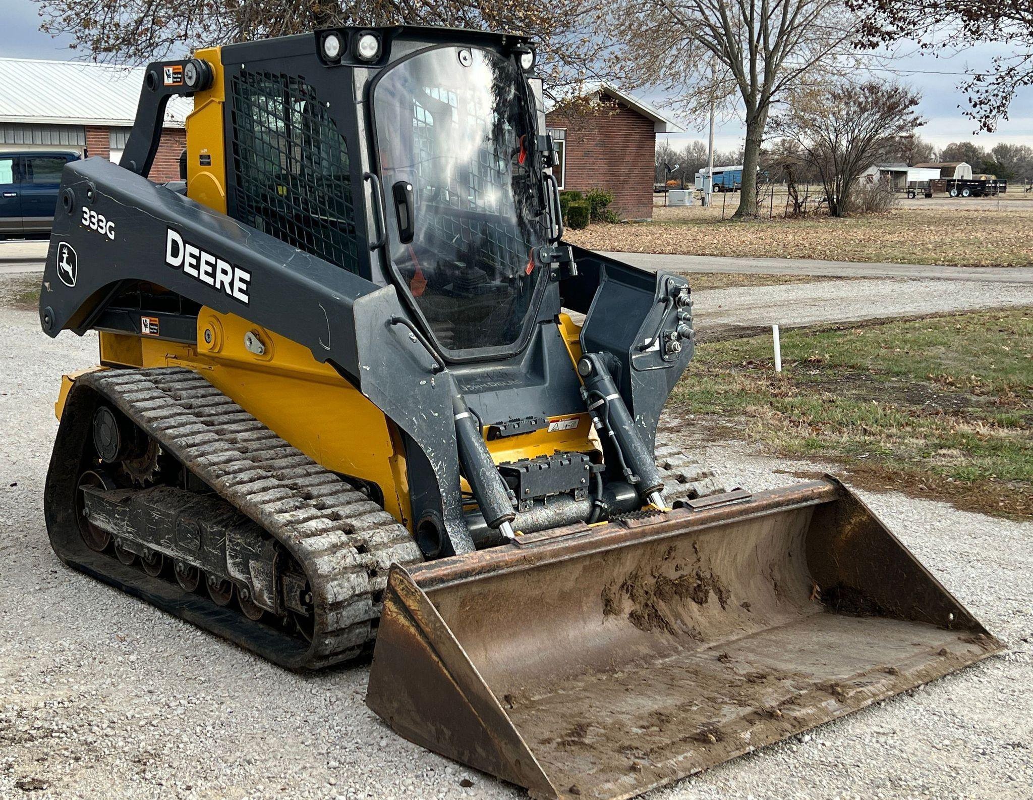 gallery 2019 John Deere 333G  tracked skid steer loader