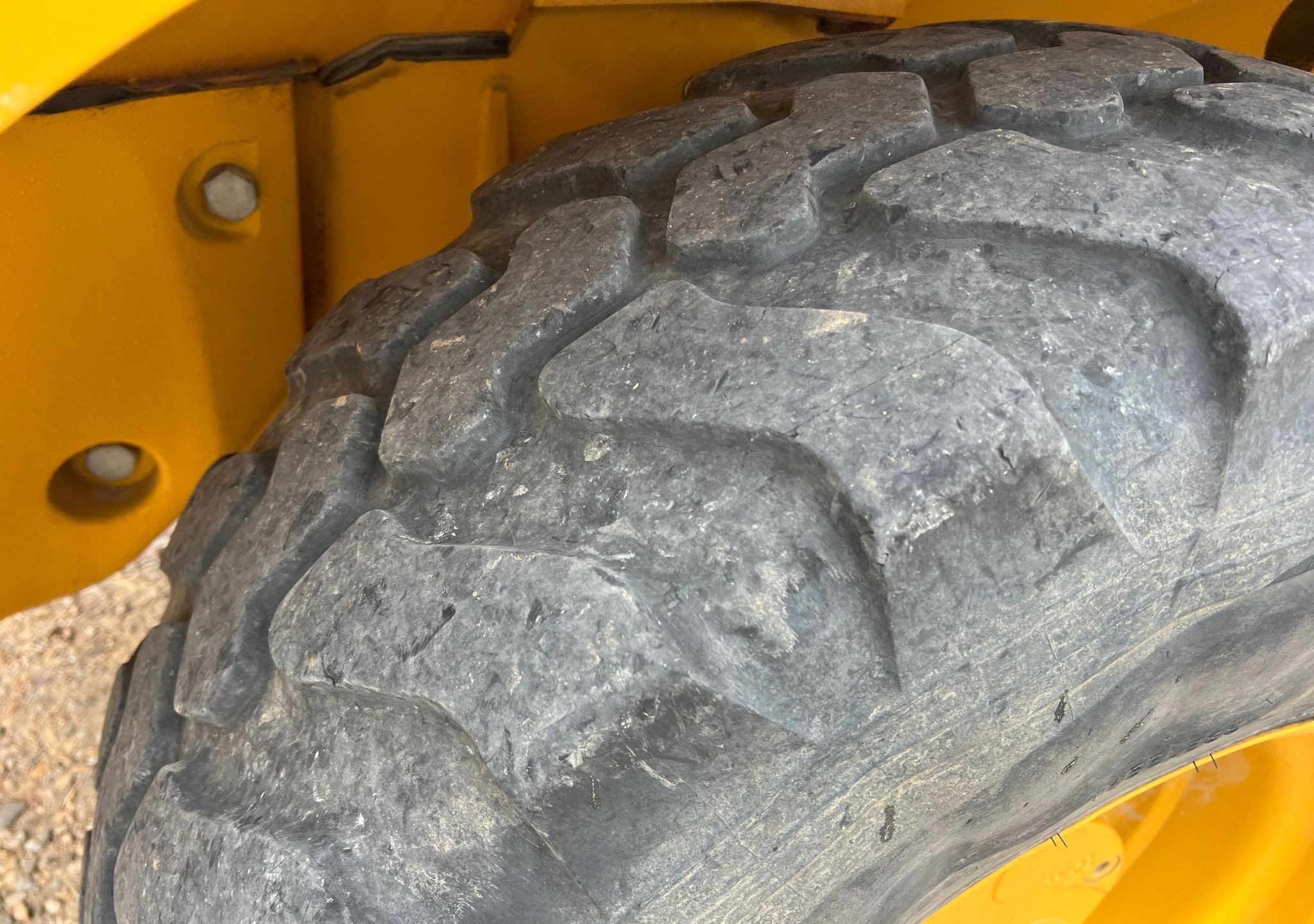 gallery 2016 John Deere 324K wheel loader