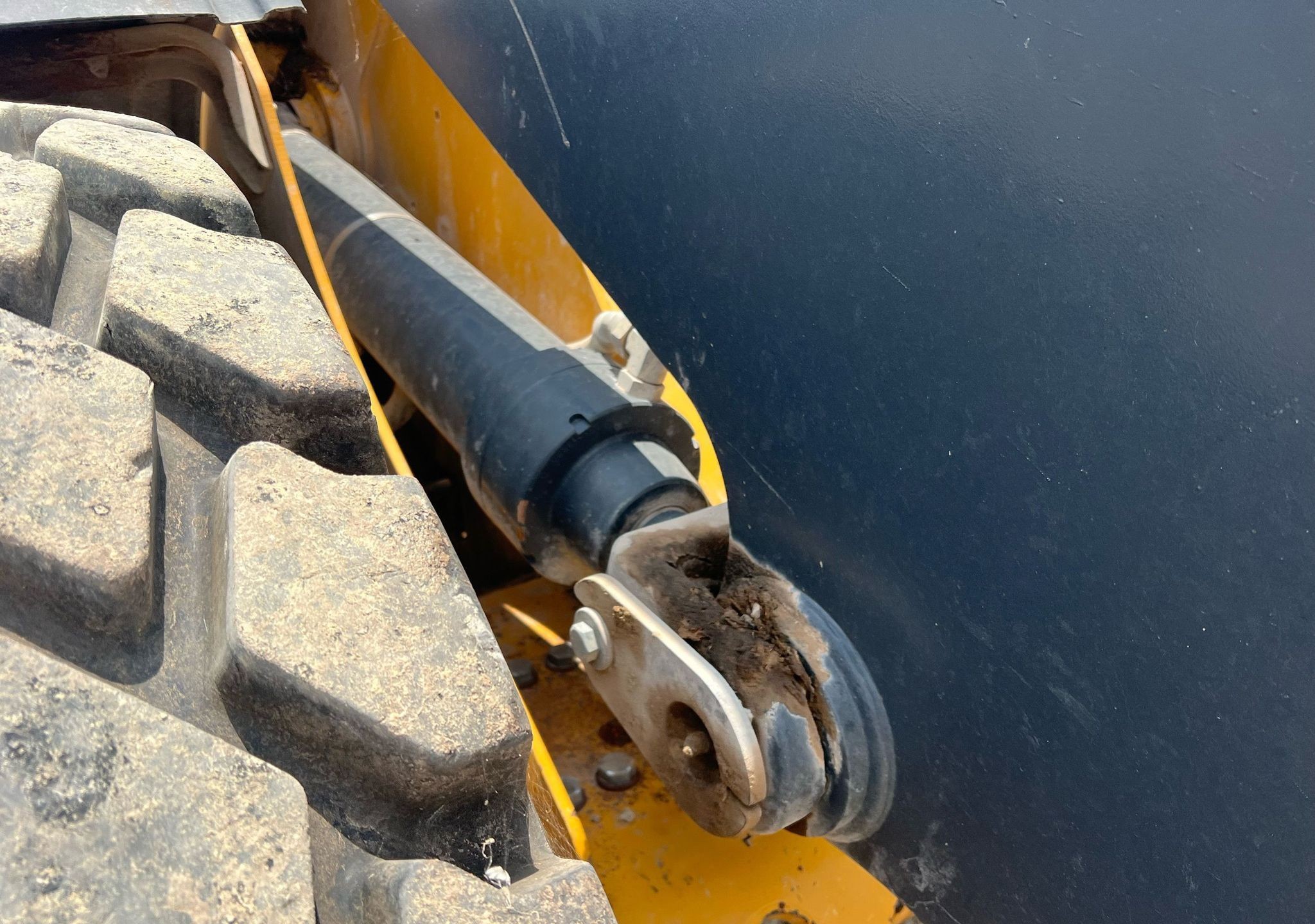 gallery 2017 John Deere 624K-II high lift wheel loader