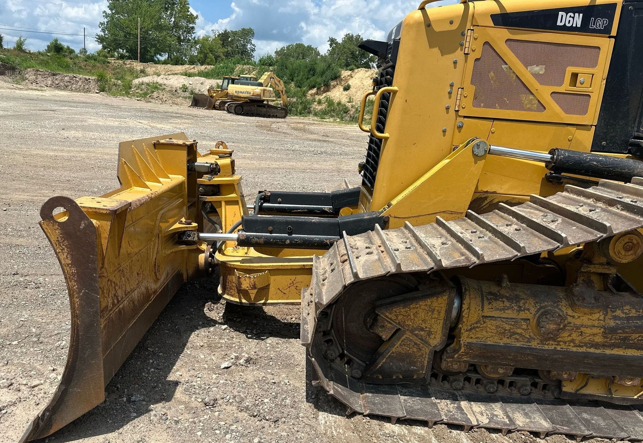 gallery 2012 Caterpillar D6N LGP dozer