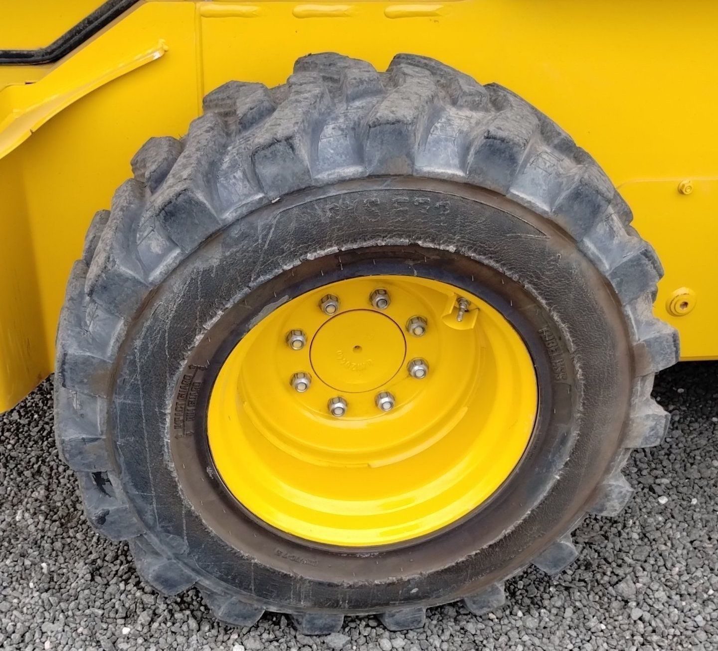 gallery 2022 John Deere 330G skid steer loader