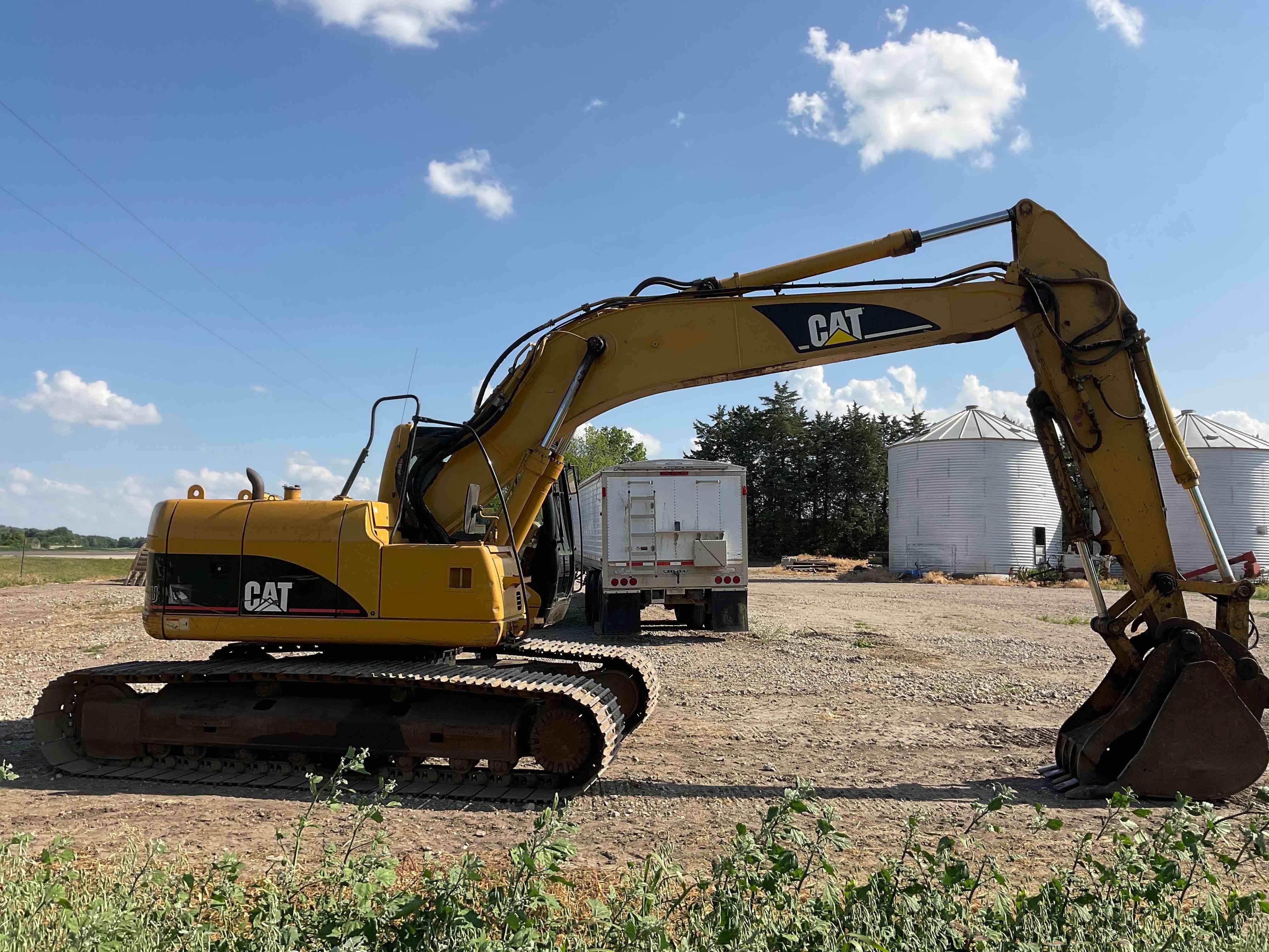 gallery 2004 Caterpillar 320CLU Excavator