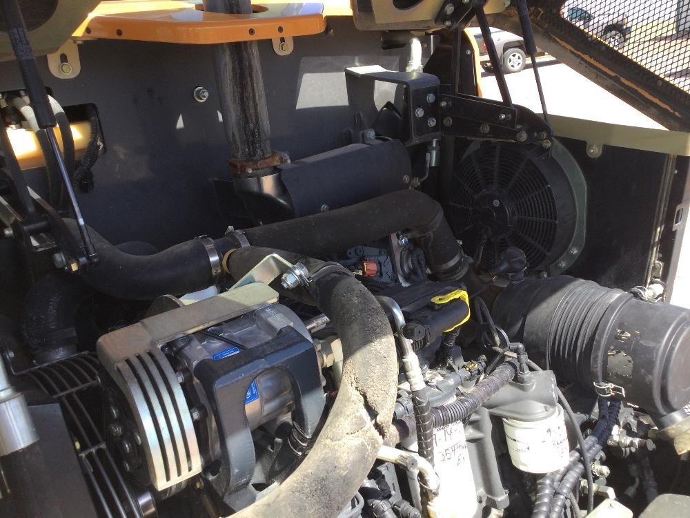gallery 2018 Case 221F Wheel Loader